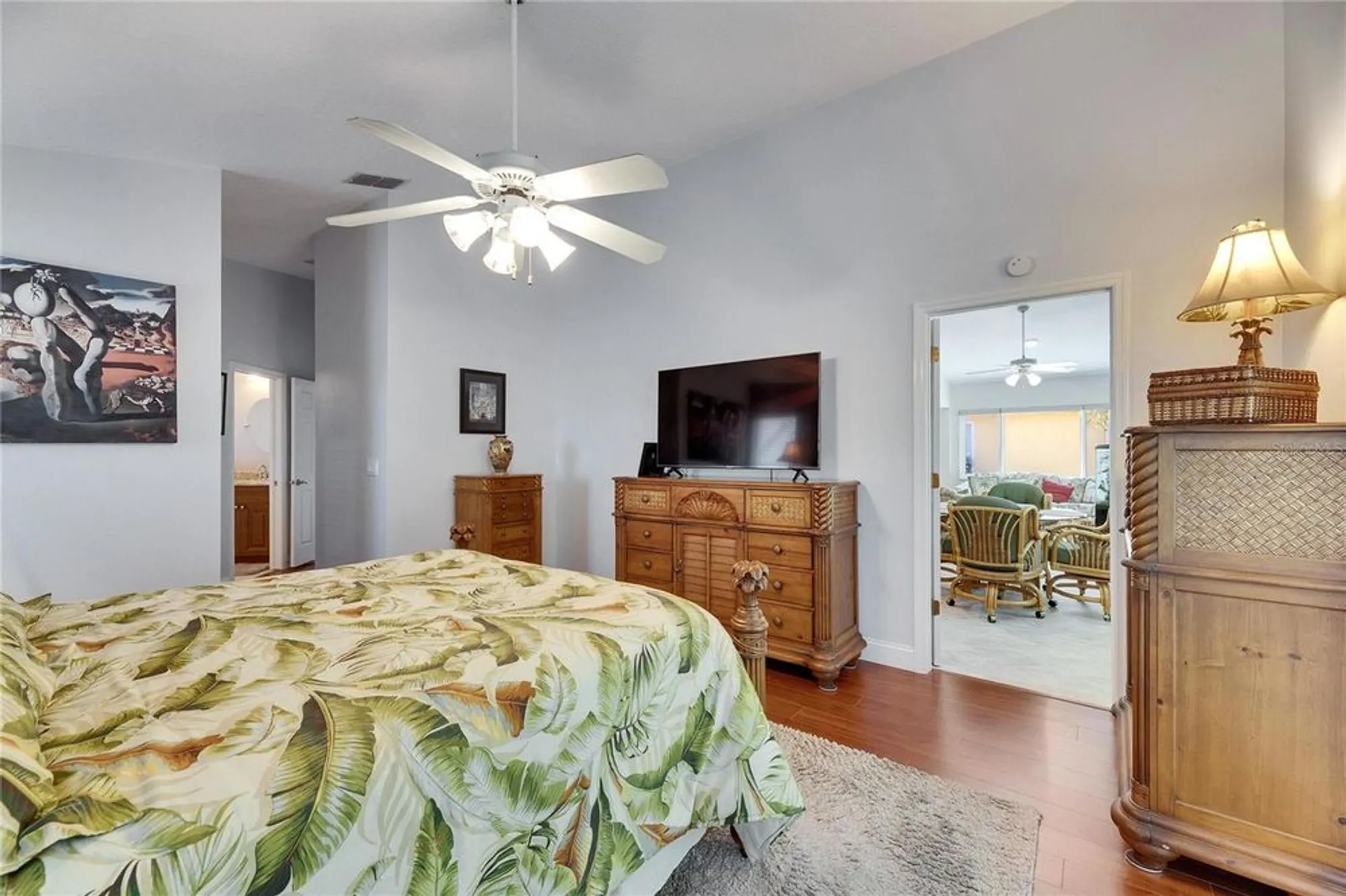 Property Slideshow image 39 of 81 | 334 northway dr, Sun City Center, FL, 33573