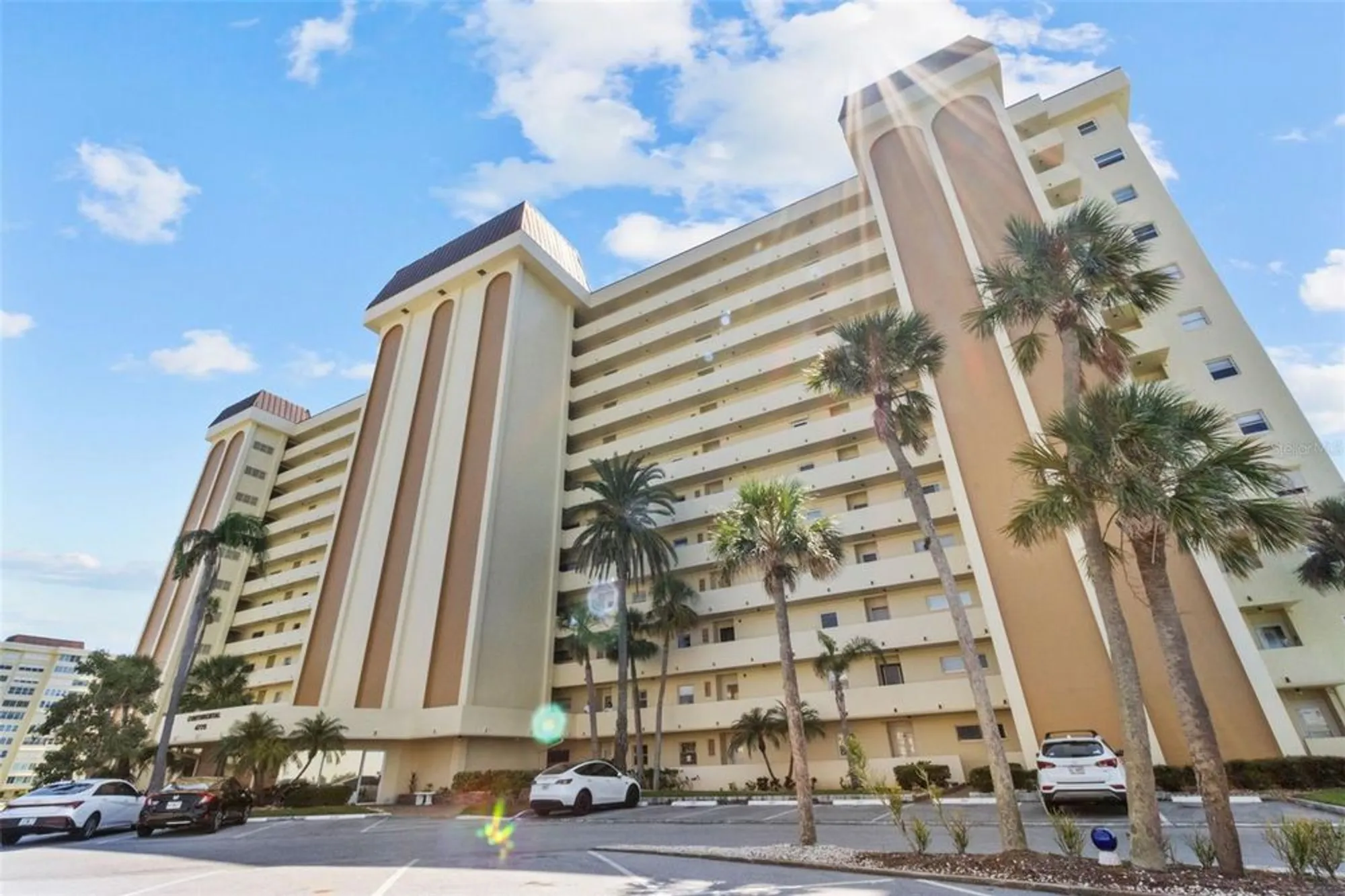 Property Slideshow image 13 of 40 | 4775 cove cir apt 407, Saint Petersburg, FL, 33708