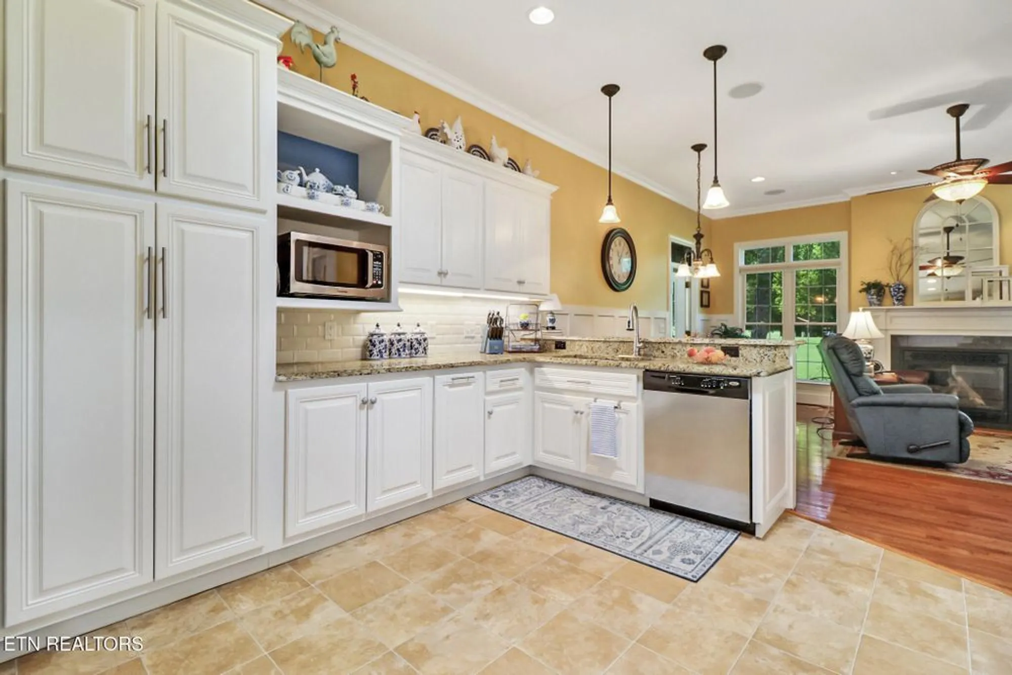 Property Slideshow image 17 of 47 | 237 forest hill dr, Crossville, TN, 38558