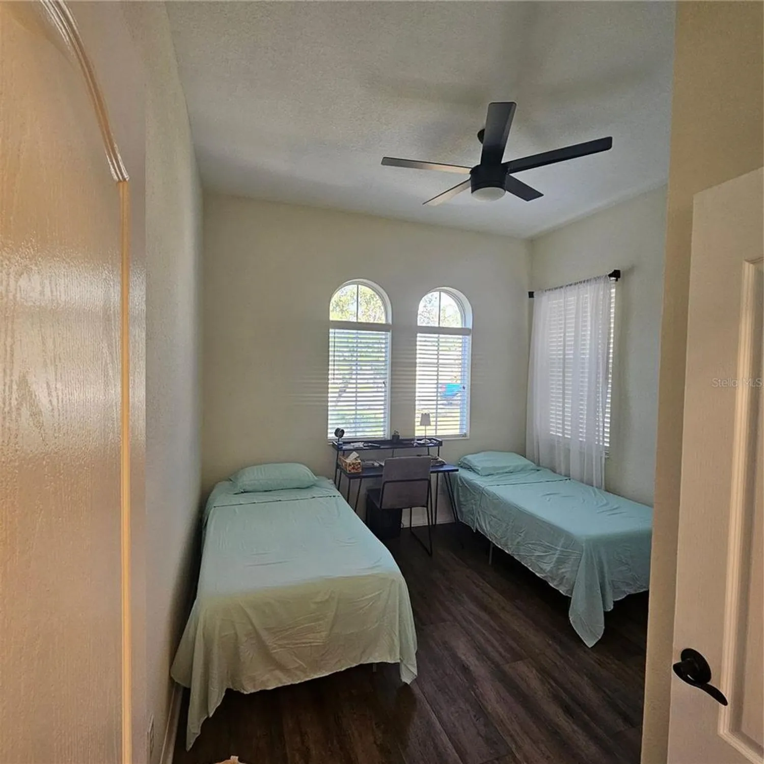 Property Slideshow image 24 of 44 | 920 regal manor way, Sun City Center, FL, 33573