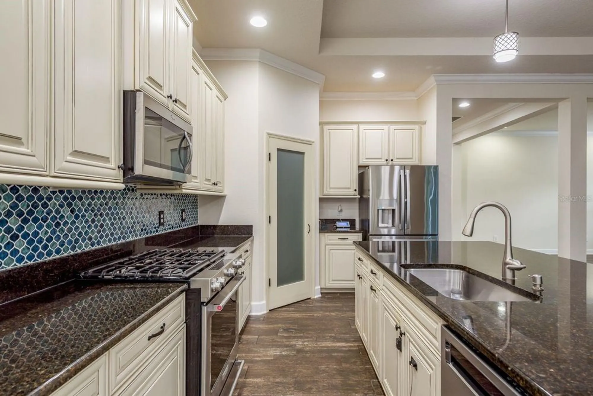 Property Slideshow image 14 of 43 | 5116 coastal scene dr, Apollo Beach, FL, 33572