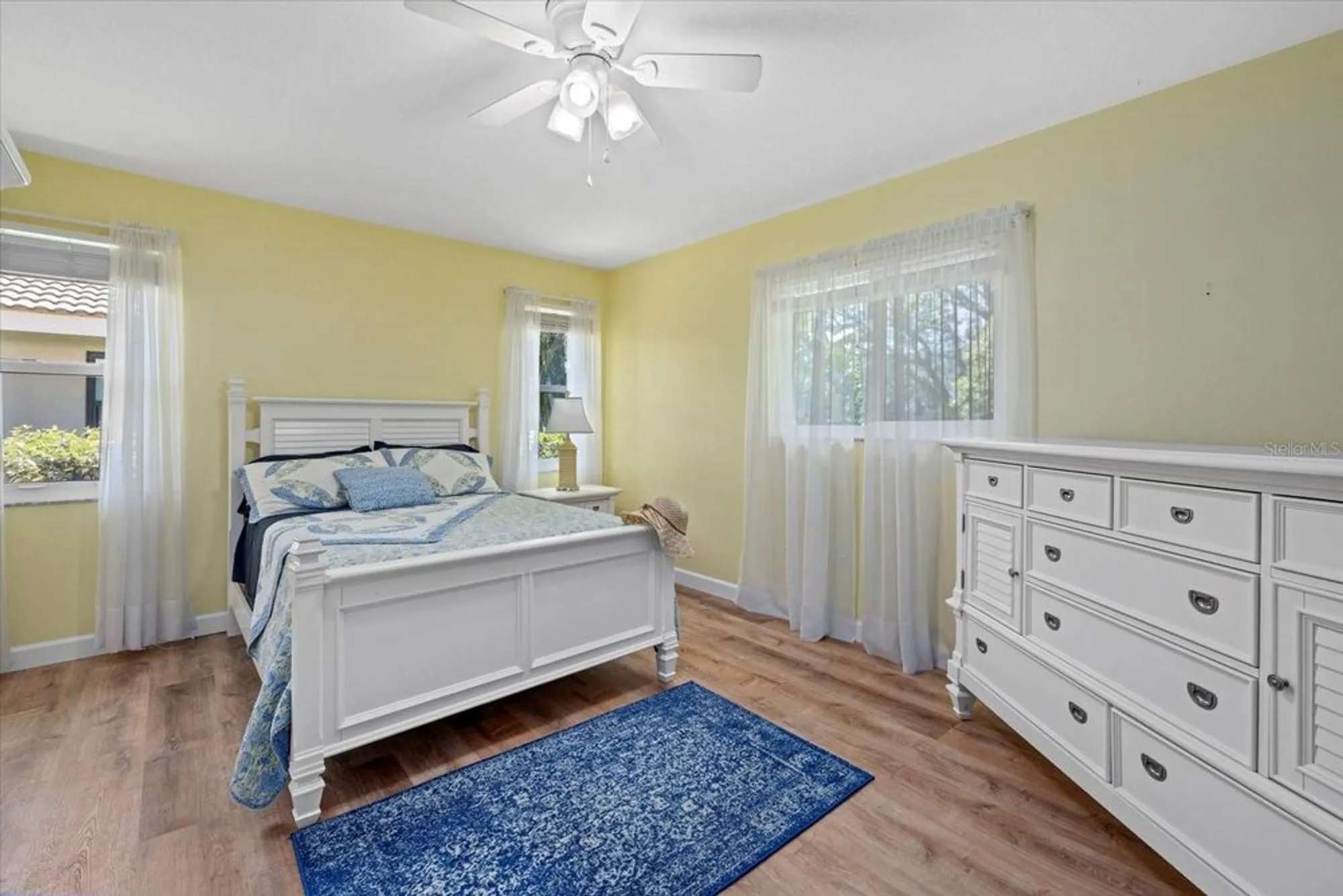 Property Slideshow image 14 of 33 | 7205 wood creek dr 16, Sarasota, FL, 34231