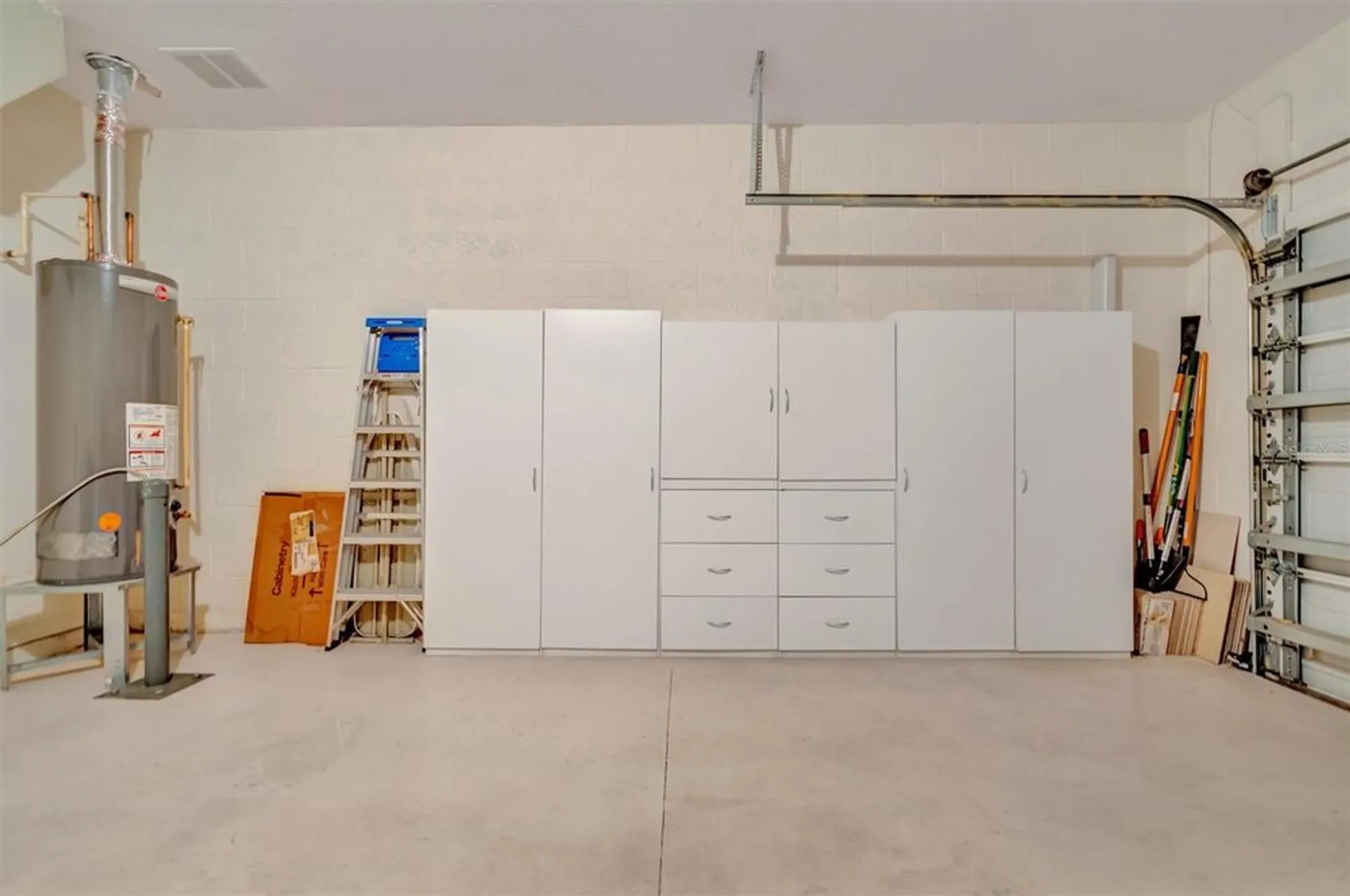 Property Slideshow image 28 of 37 | 4265 cascade falls dr, Sarasota, FL, 34243