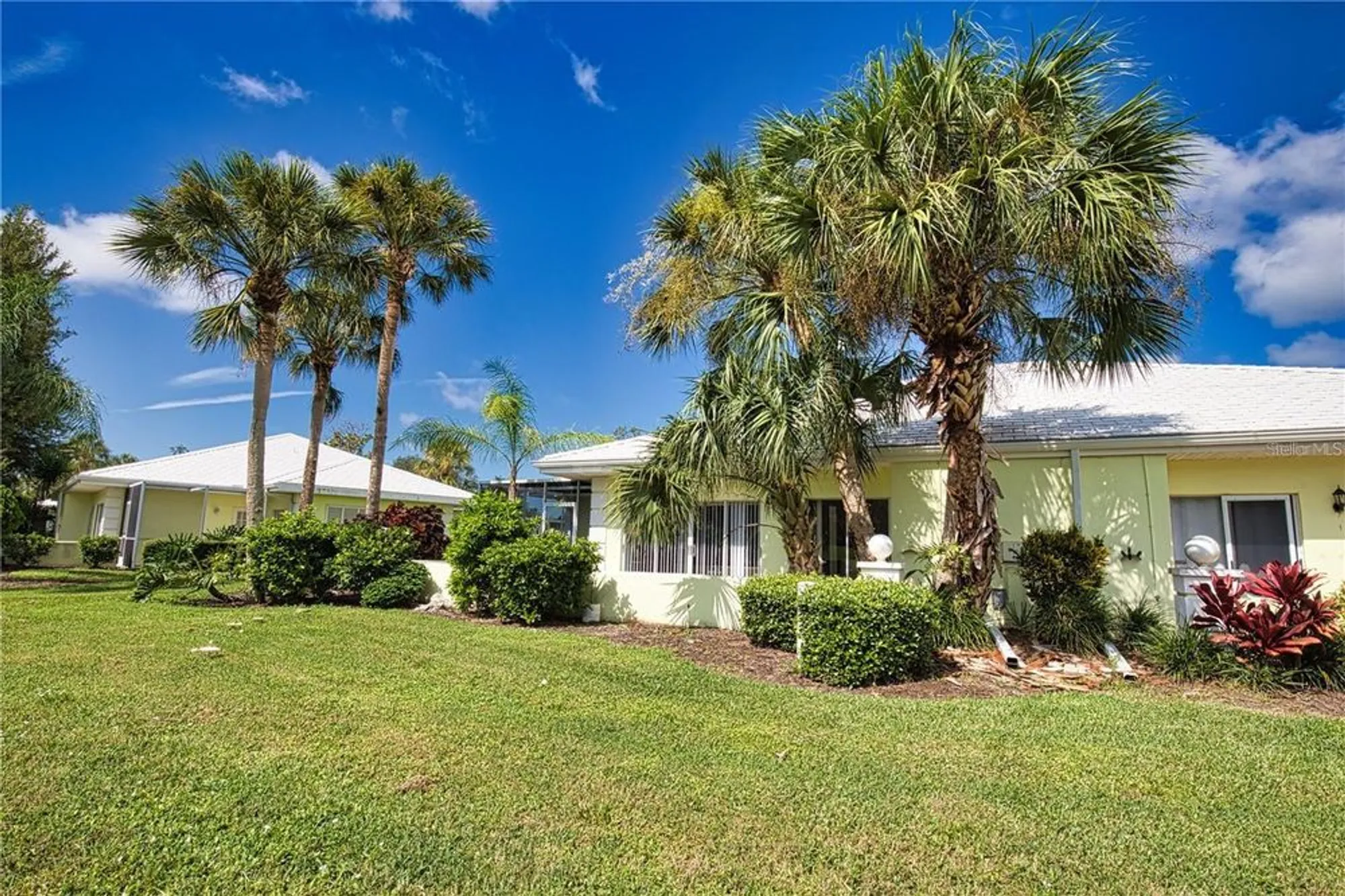 Property Slideshow image 20 of 43 | 303 wexford ter # 183, Venice, FL, 34293