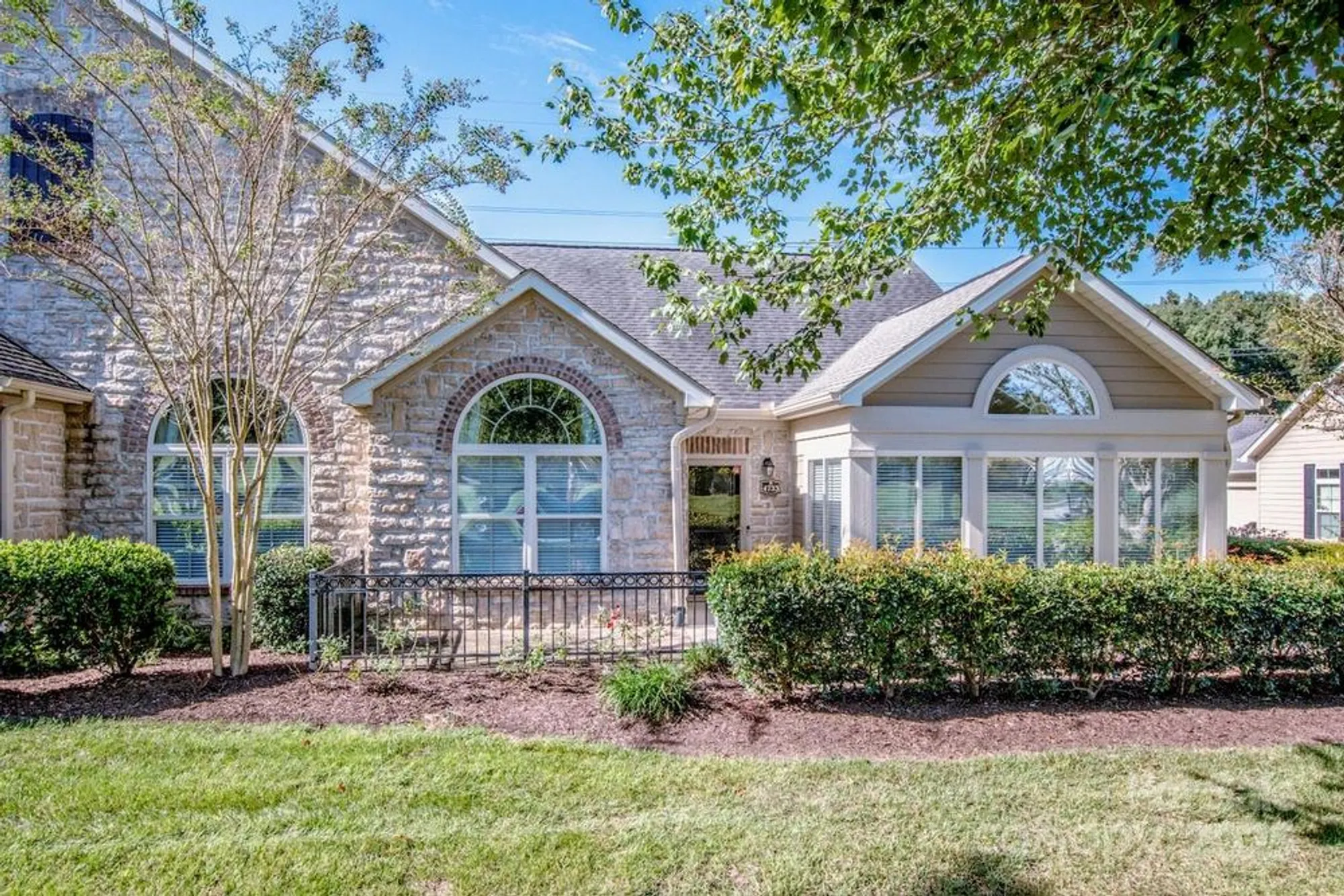 Property Slideshow image 2 of 25 | 4733 polo gate blvd, Charlotte, NC, 28216