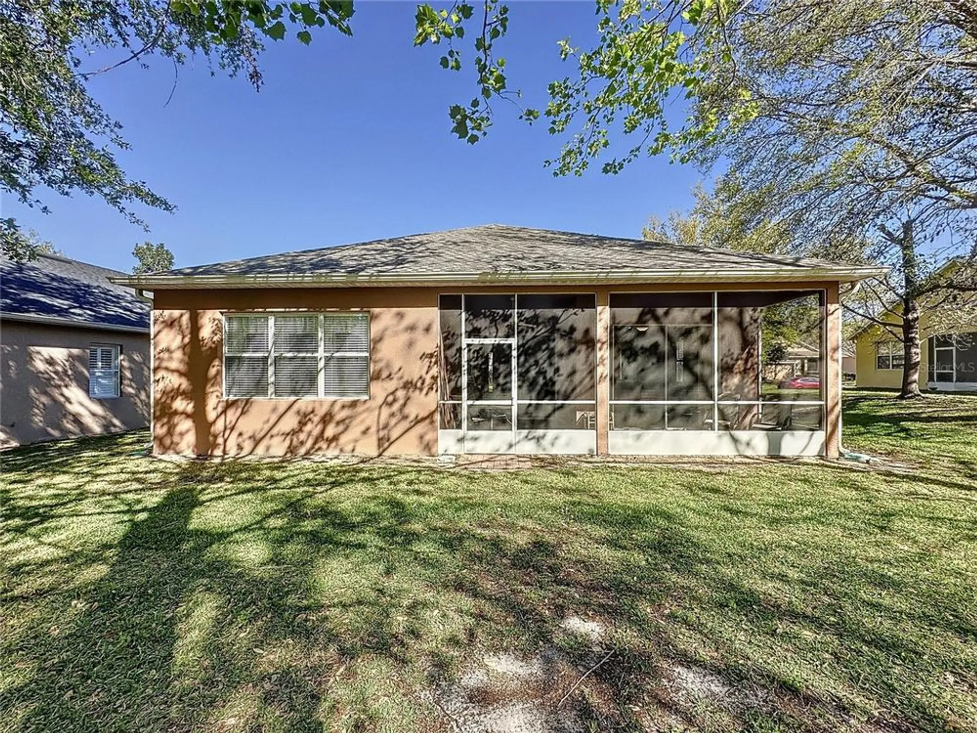 Property Slideshow image 30 of 51 | 120 crepe myrtle dr, Groveland, FL, 34736