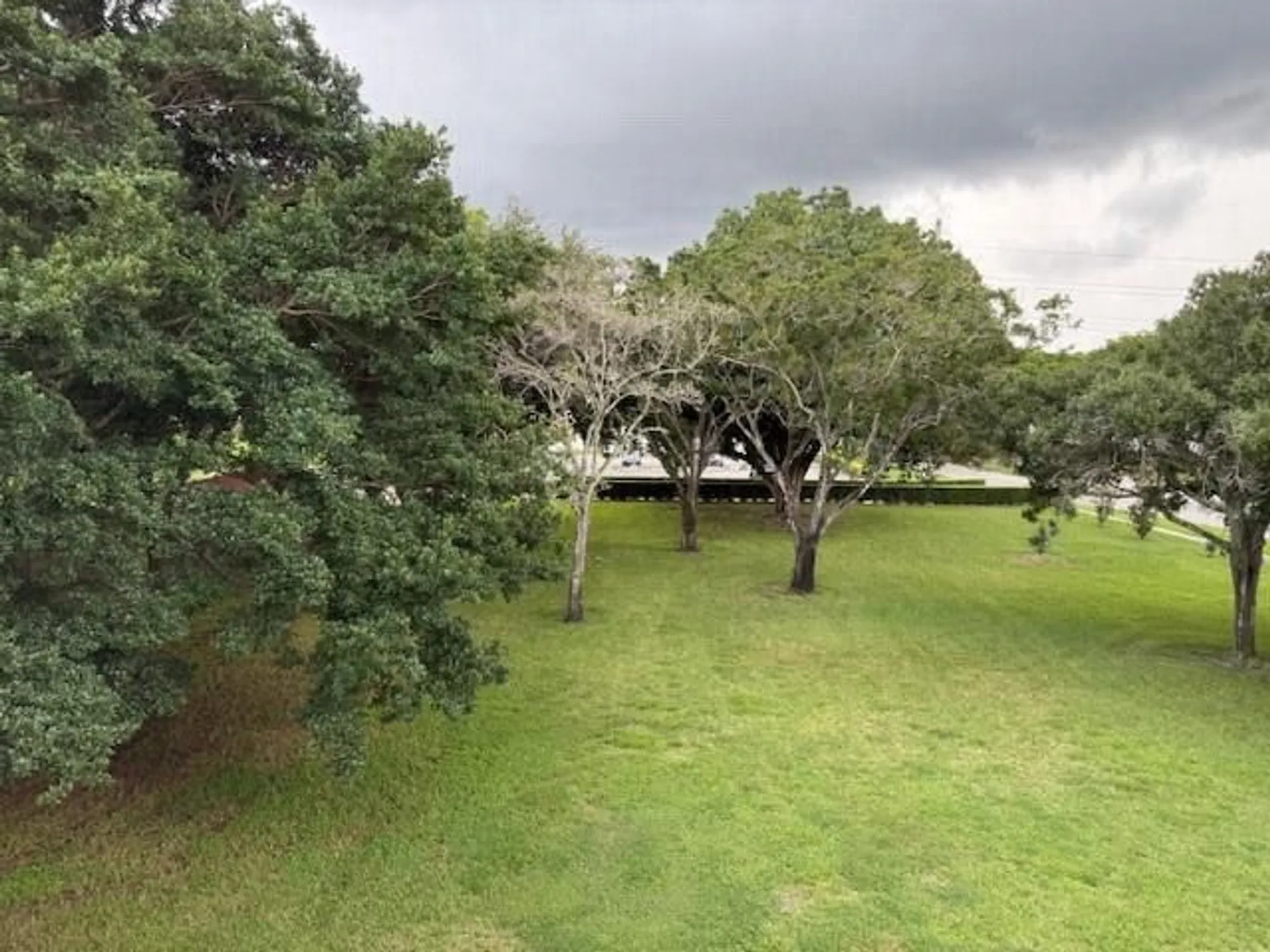 Property Slideshow image 12 of 13 | 8990 s hollybrook blvd apt 302, Pembroke Pines, FL, 33025