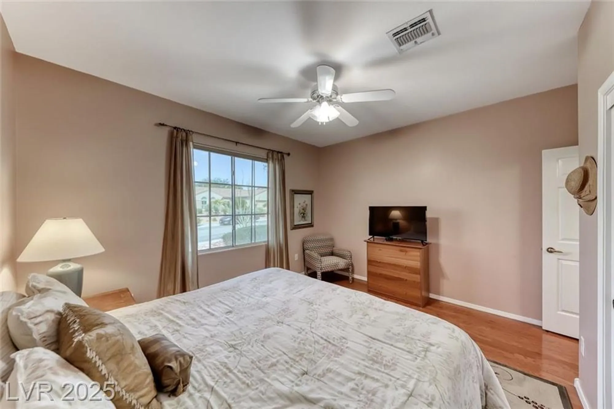Property Slideshow image 32 of 47 | 2356 great elk dr, Henderson, NV, 89052