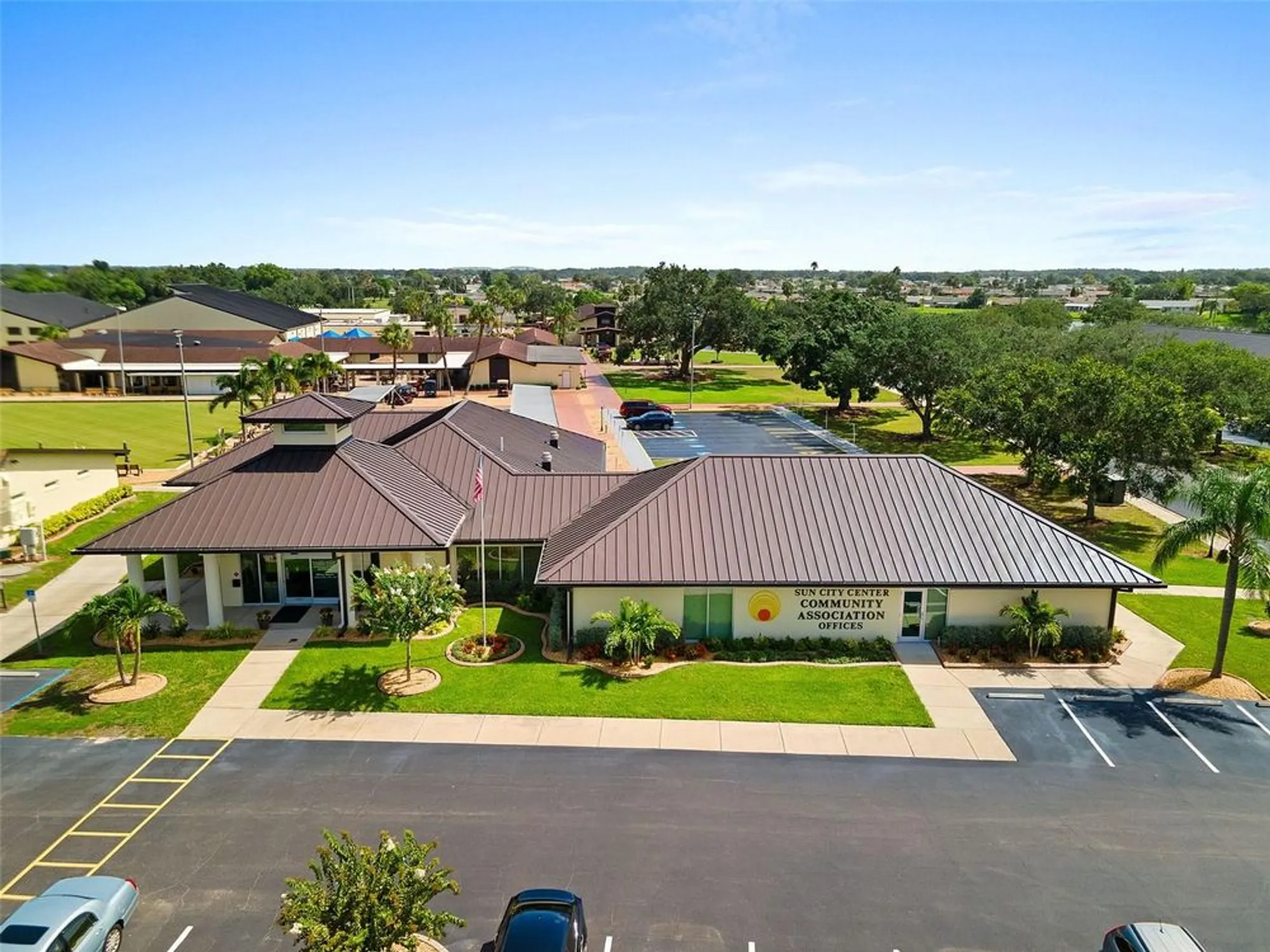 Property Slideshow image 52 of 68 | 2307 platinum dr, Sun City Center, FL, 33573