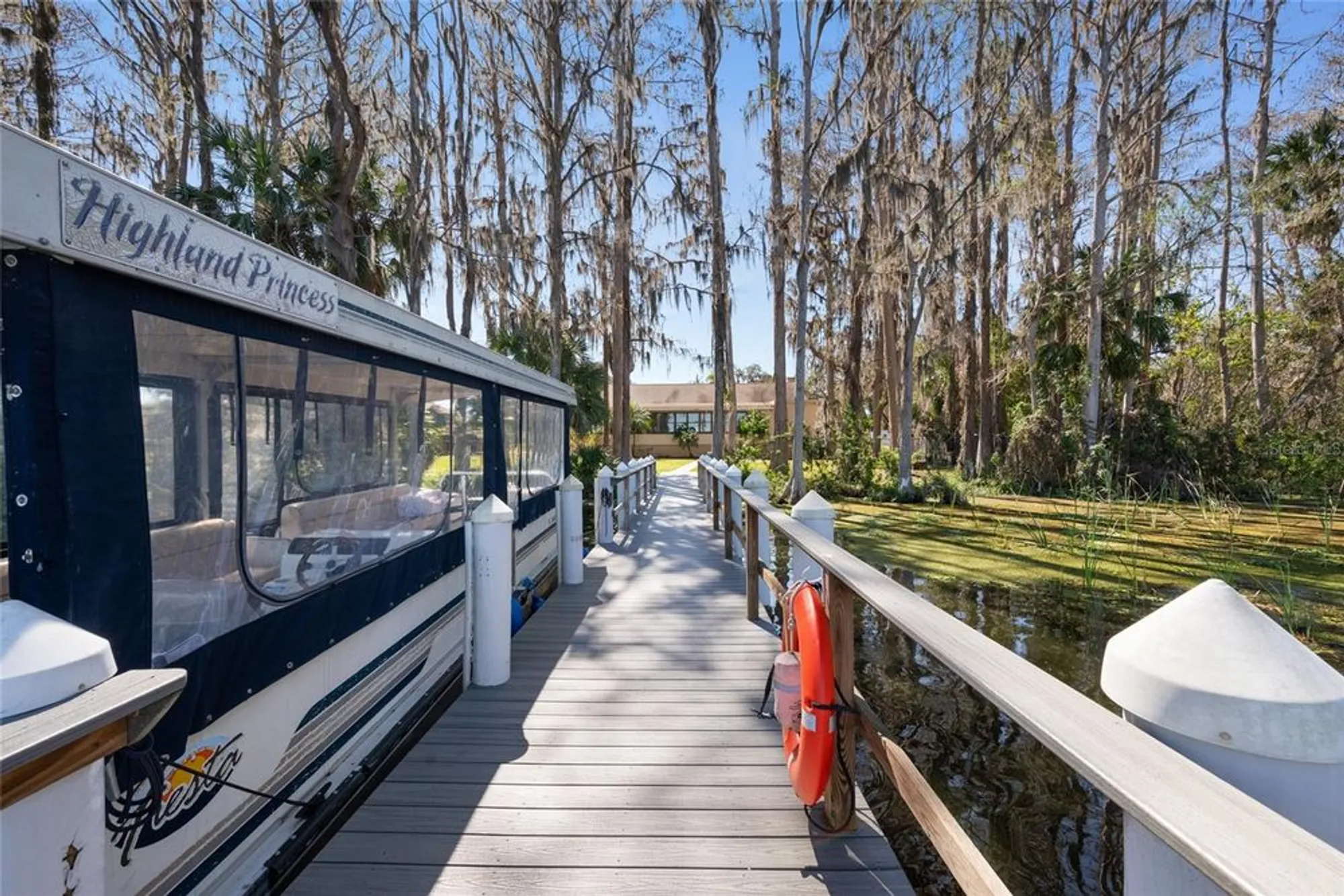 Property Slideshow image 48 of 50 | 3948 tarpon pointe cir, Palm Harbor, FL, 34684