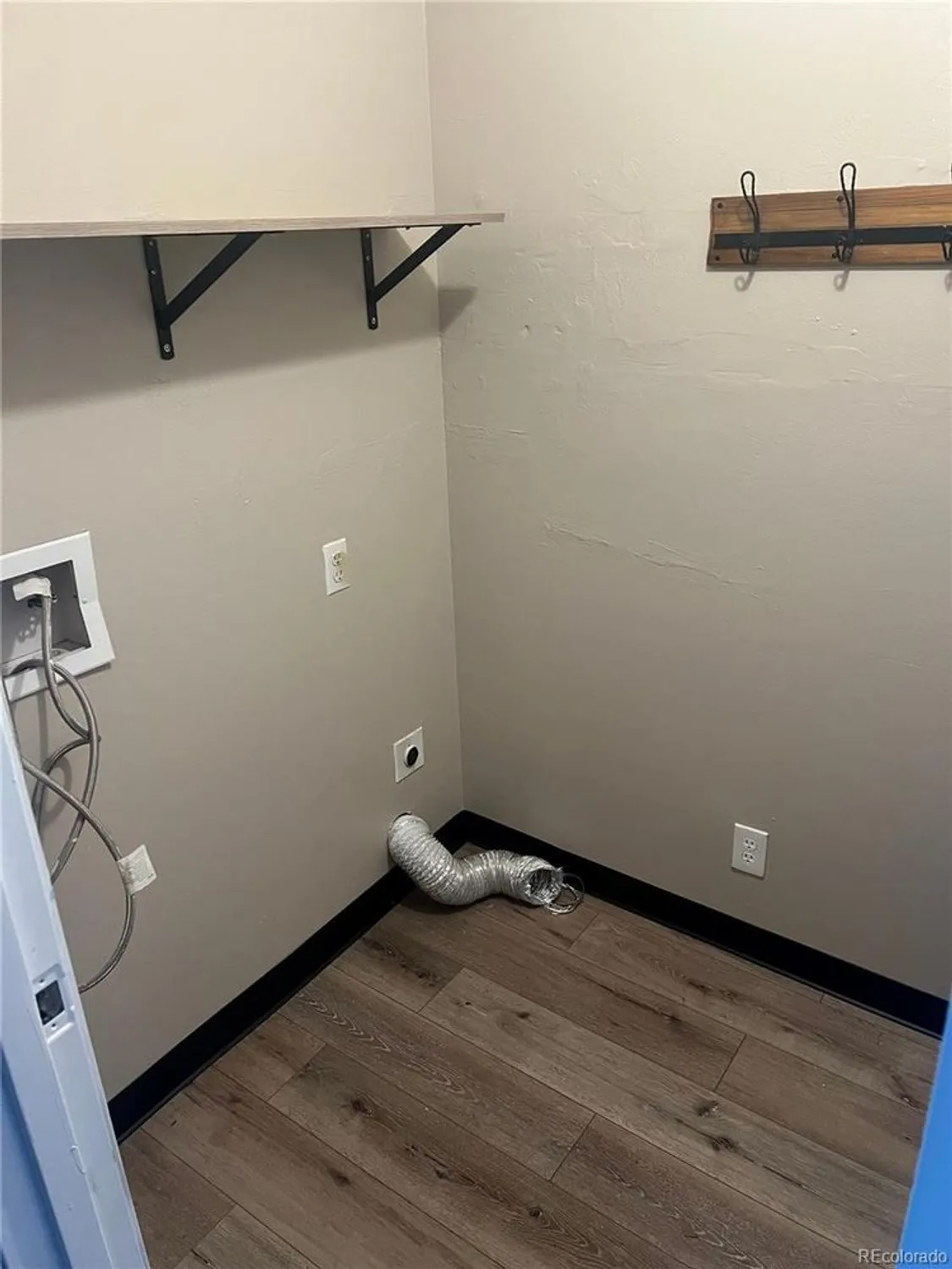 Property Slideshow image 17 of 19 | 13992 e marina dr 303, Aurora, CO, 80014