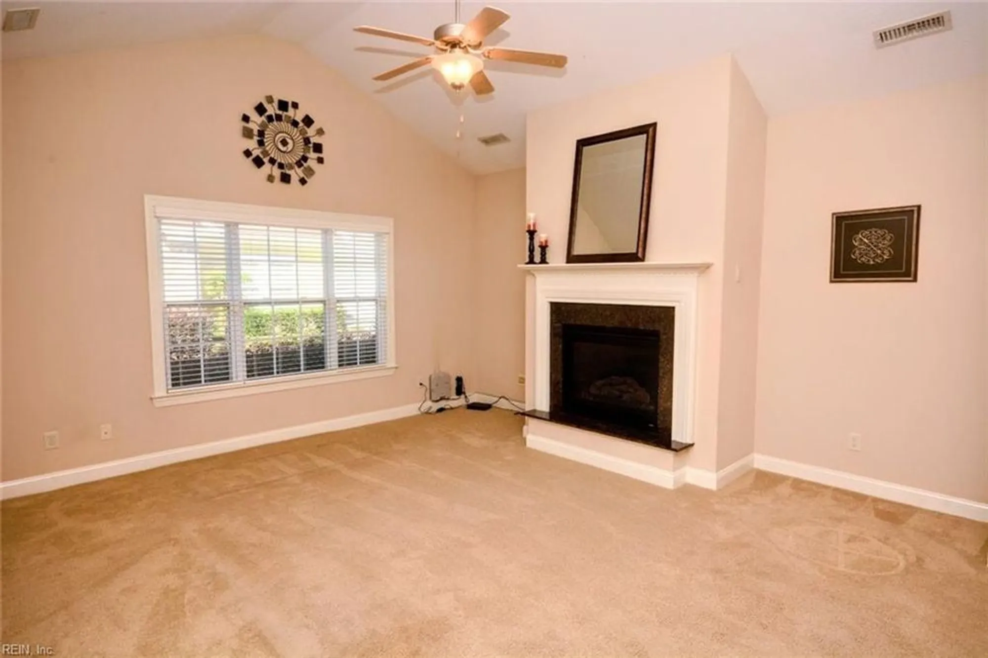 Property Slideshow image 5 of 41 | 1443 thistlewood ln, Chesapeake, VA, 23320