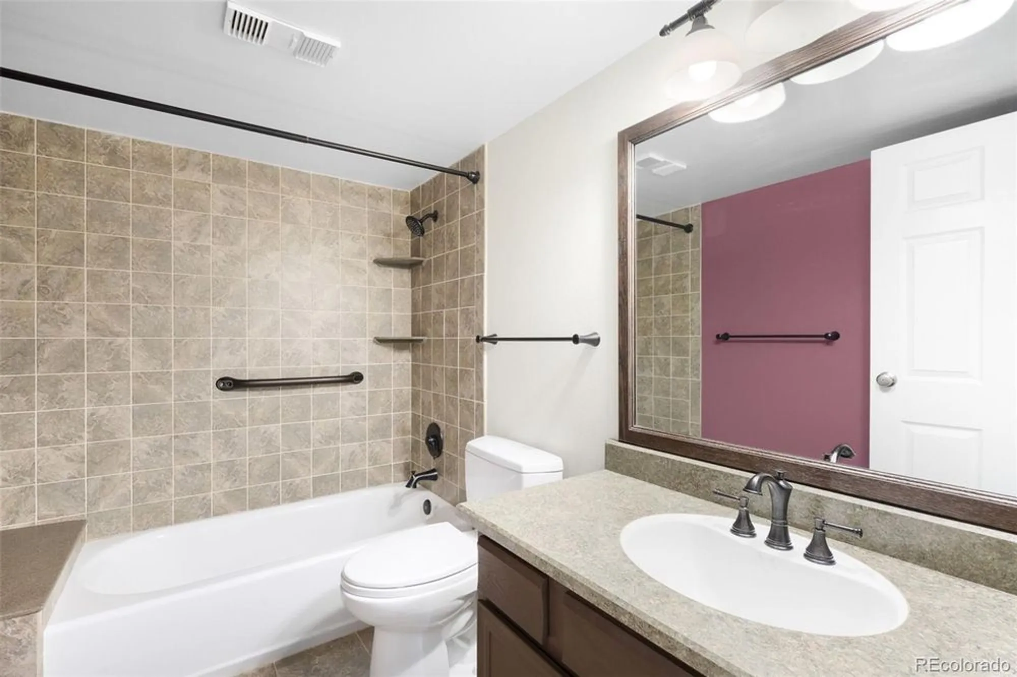 Property Slideshow image 18 of 26 | 14300 e marina dr 502, Aurora, CO, 80014
