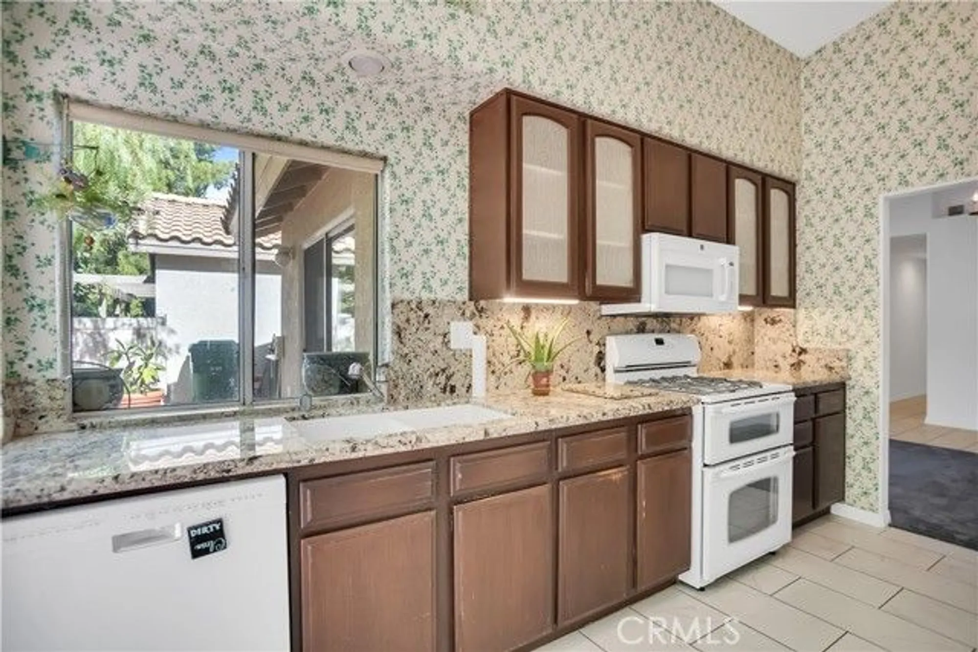 Property Slideshow image 7 of 36 | 917 laguna seca ct, Banning, CA, 92220