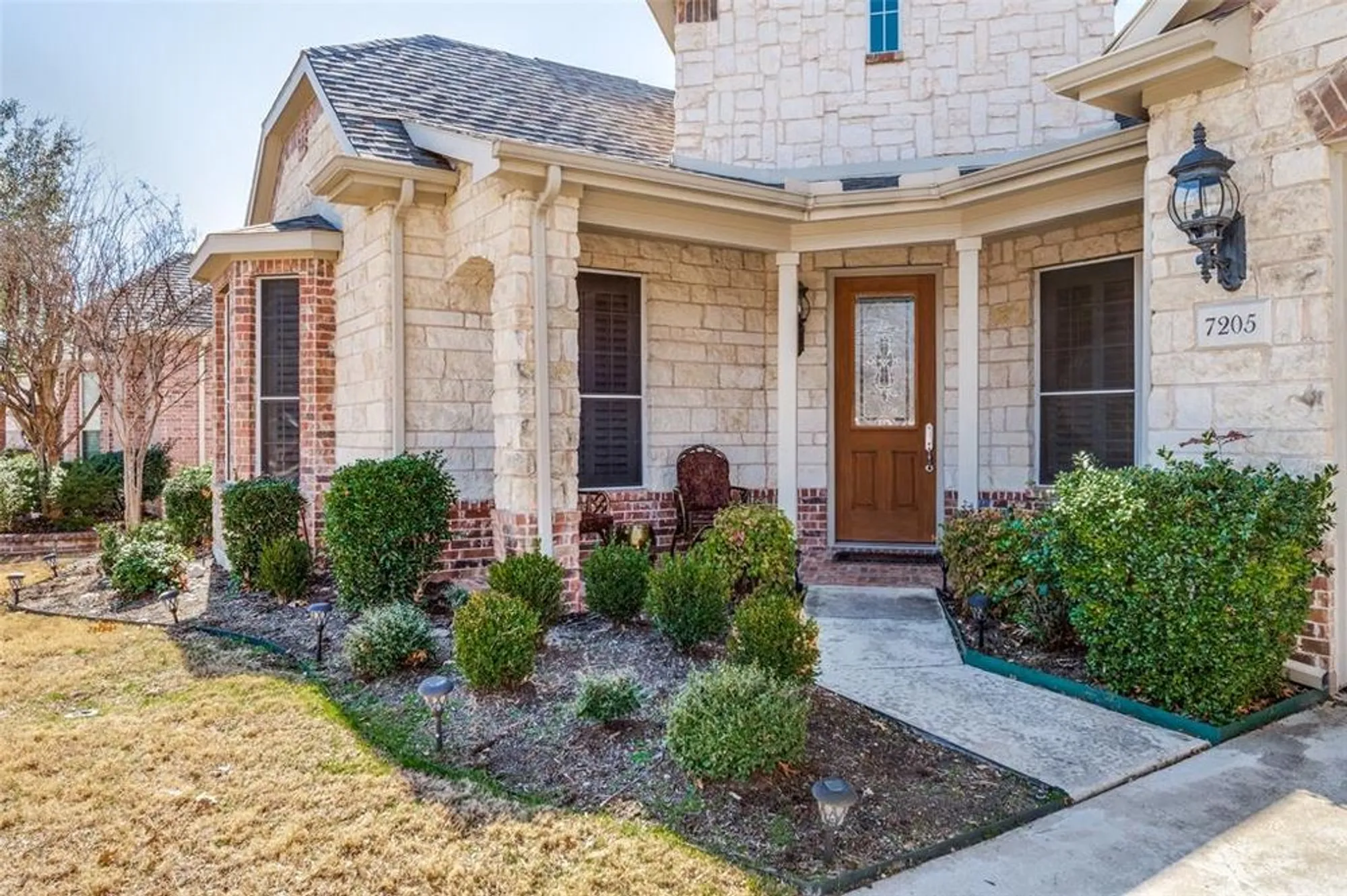 Property Slideshow image 2 of 25 | 7205 oakmont dr, Frisco, TX, 75036