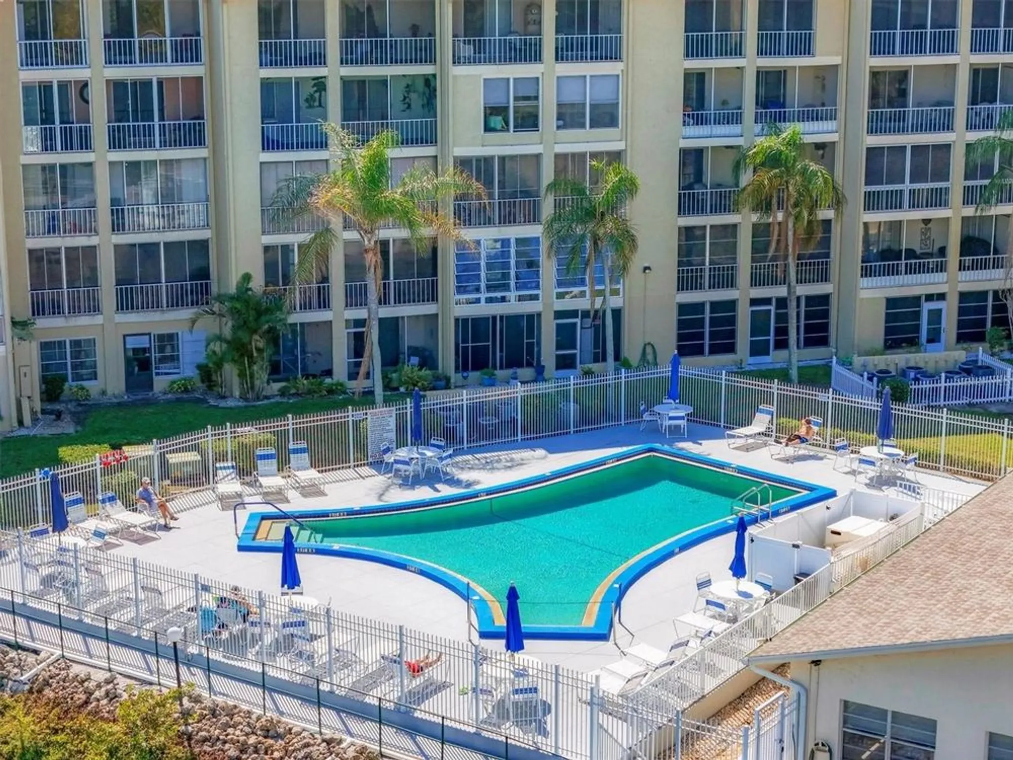 Property Slideshow image 29 of 33 | 3661 lake bayshore dr # 507j, Bradenton, FL, 34205