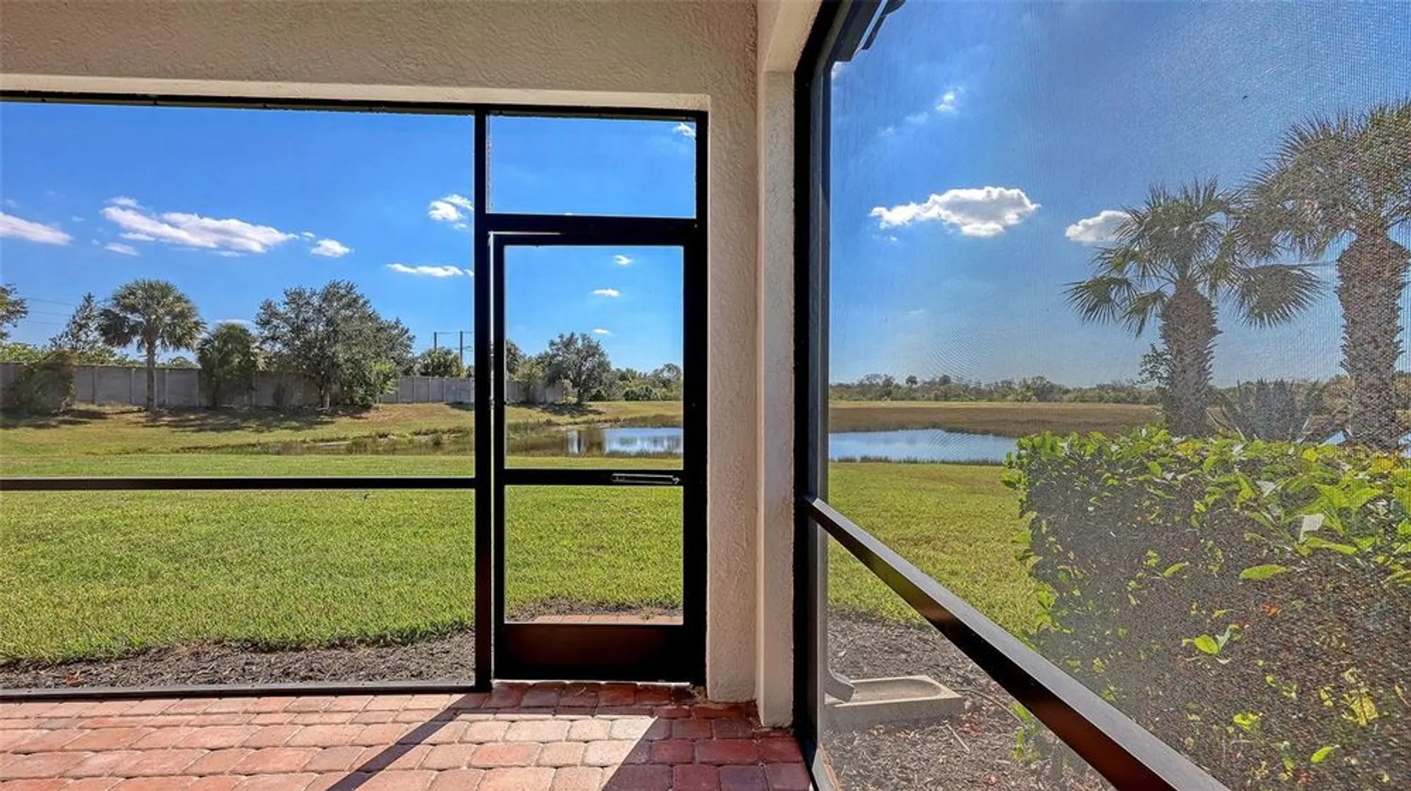 Property Slideshow image 17 of 46 | 5987 snowy egret dr, Sarasota, FL, 34238