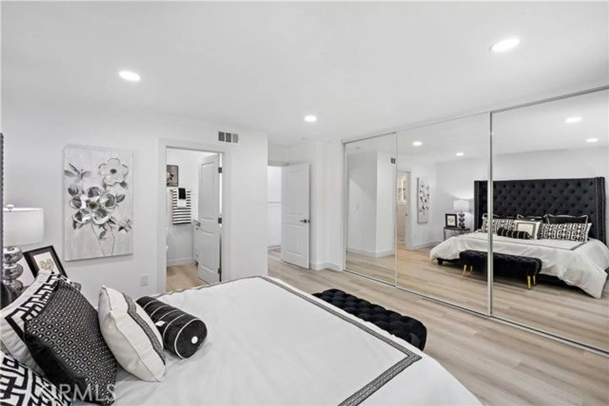 Property Slideshow image 11 of 43 | 23902 via lugones, Mission Viejo, CA, 92692