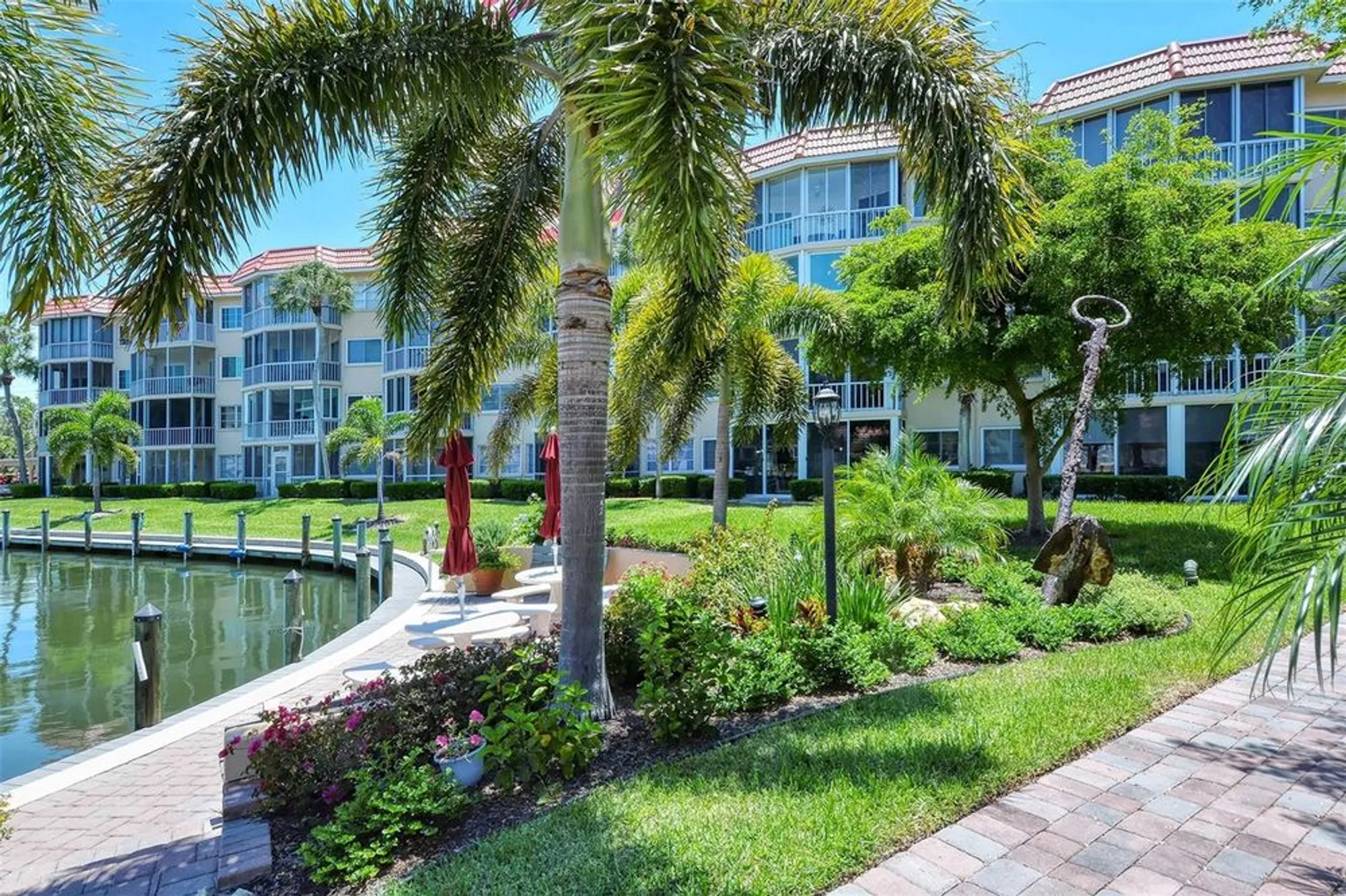 Property Slideshow image 58 of 77 | 1250 n portofino dr # 305mar, Sarasota, FL, 34242