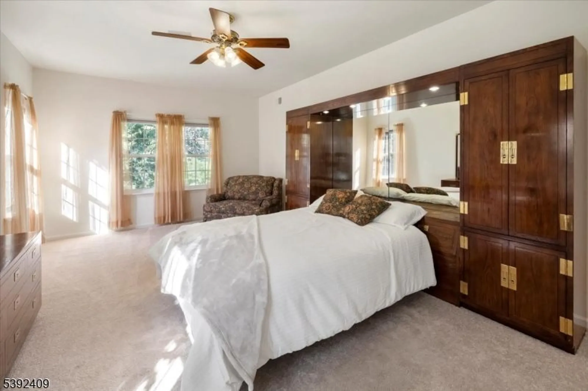 Property Slideshow image 16 of 37 | 29 daulton dr, Somerset, NJ, 08873