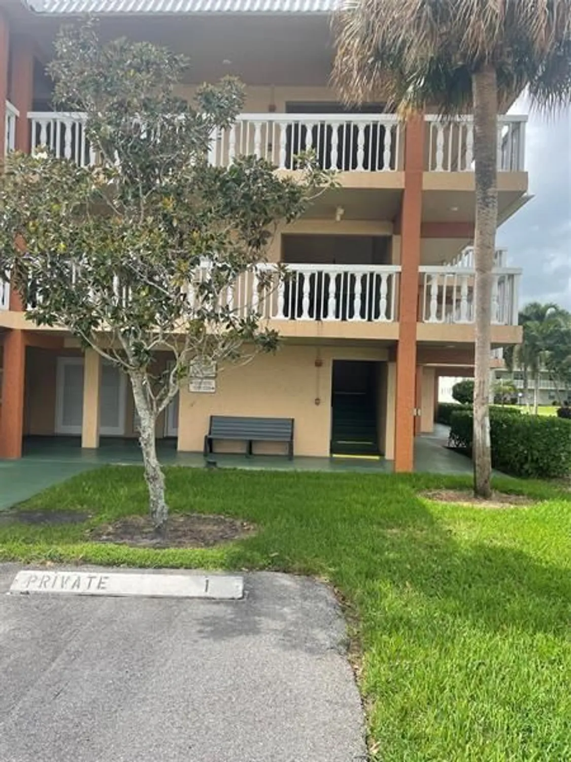 Property Slideshow image 17 of 18 | 9818 marina blvd apt 1220, Boca Raton, FL, 33428