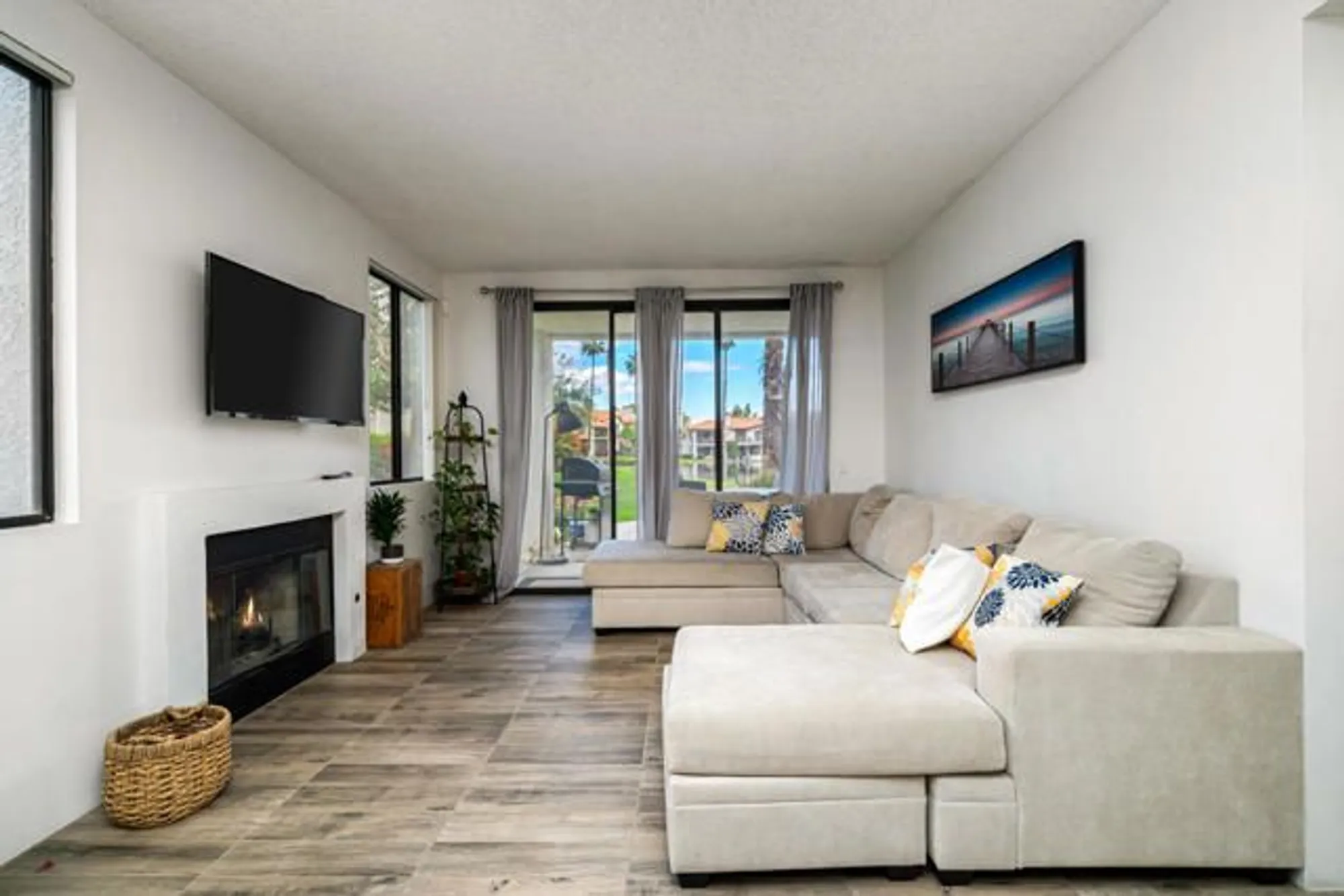 Property Slideshow image 14 of 36 | 54964 firestone, La Quinta, CA, 92253