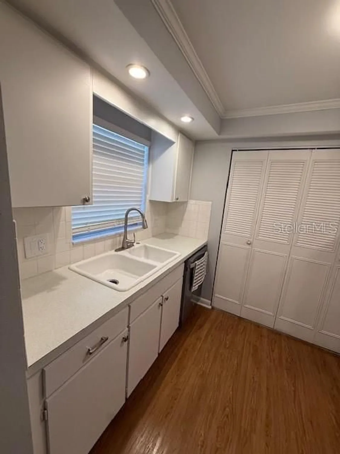 Property Slideshow image 6 of 13 | 1250 s pinellas ave 307, Tarpon Springs, FL, 34689