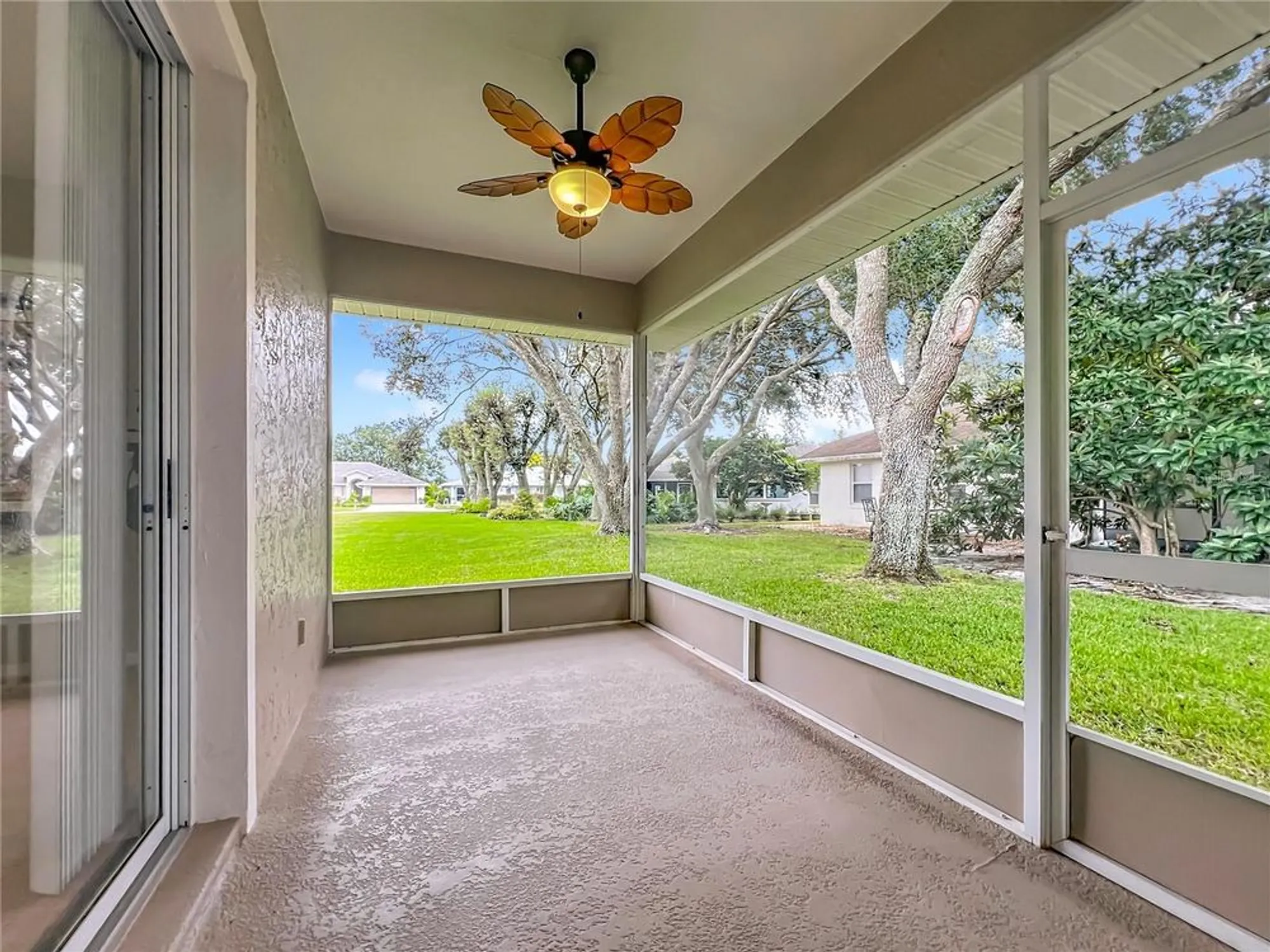 Property Slideshow image 48 of 73 | 5902 princess diana ct, Leesburg, FL, 34748