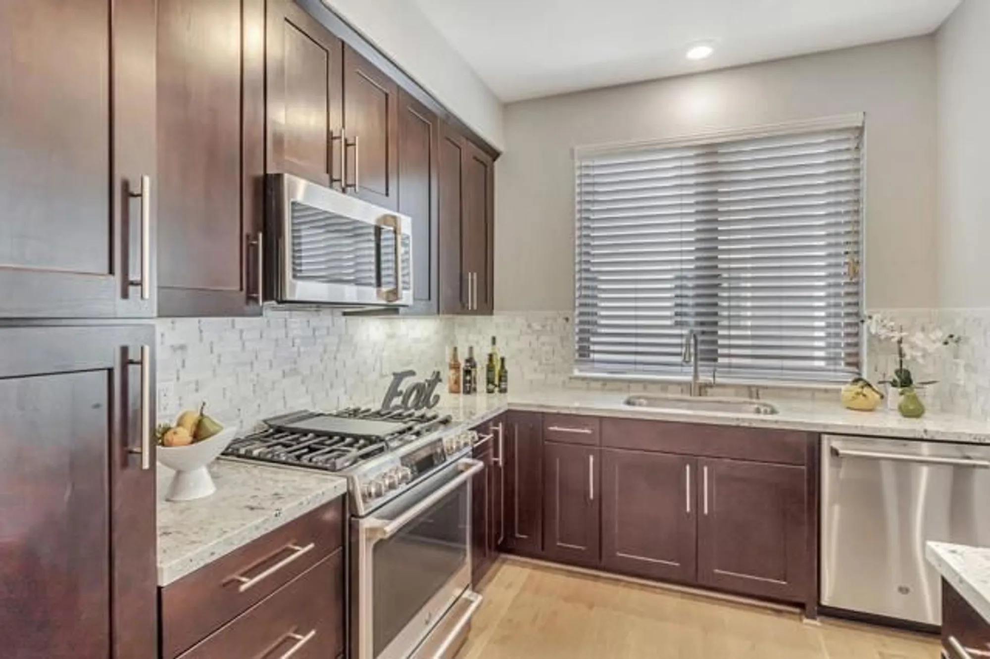 Property Slideshow image 11 of 28 | 1028 foster square ln 305, Foster City, CA, 94404