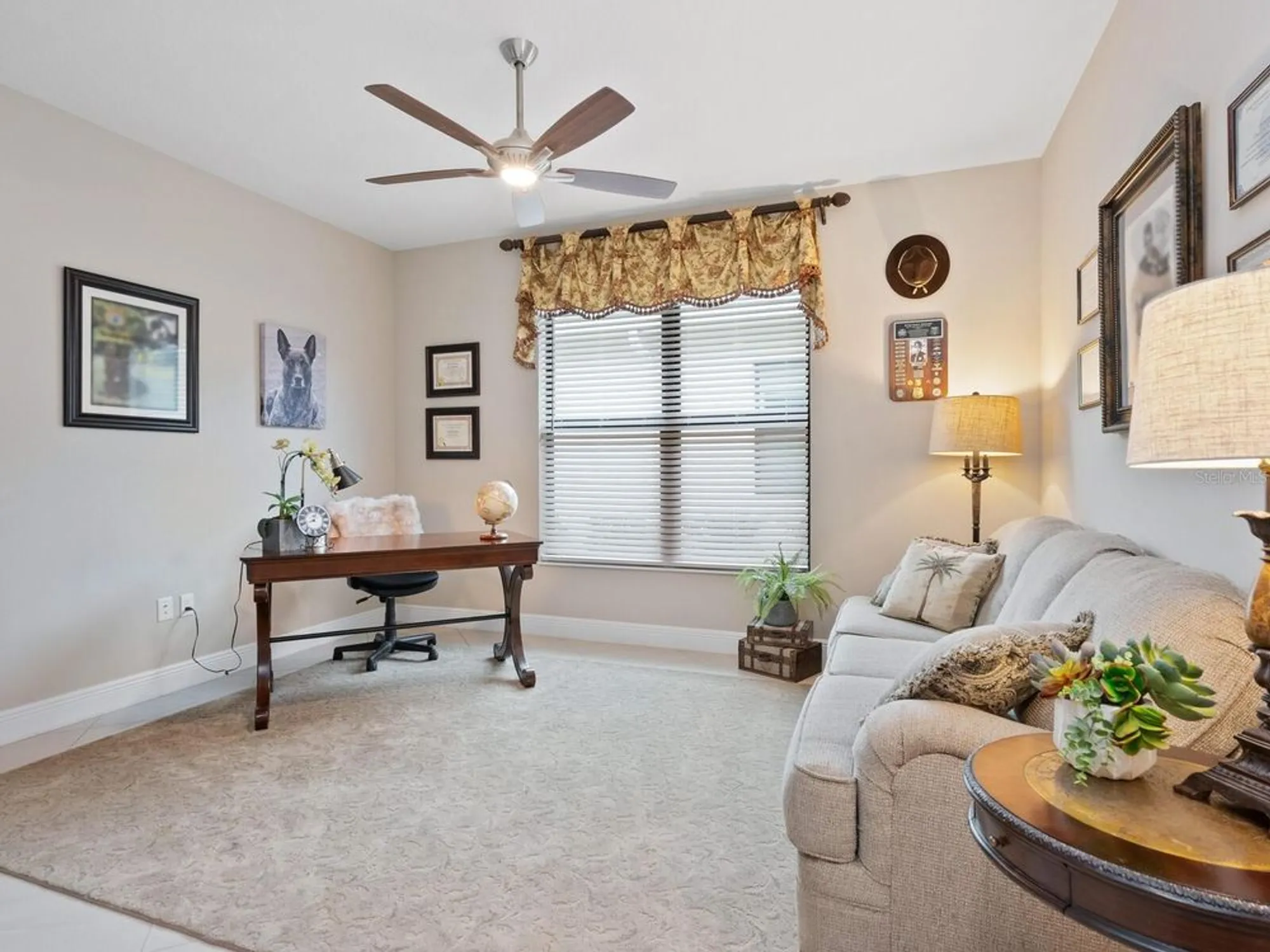 Property Slideshow image 25 of 51 | 4925 surfside cir, Bradenton, FL, 34211