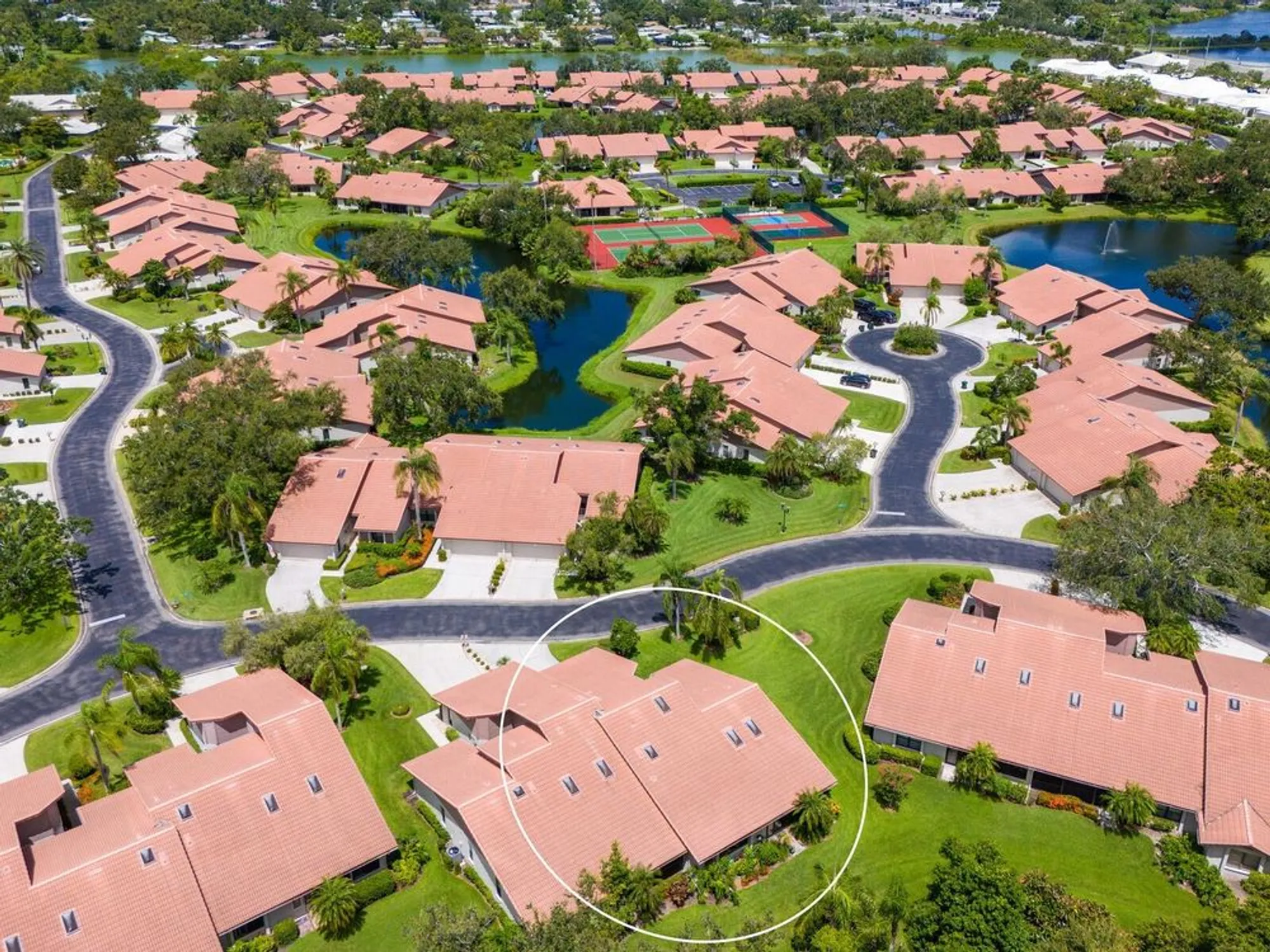 Property Slideshow image 3 of 44 | 4004 wilshire cir 89, Sarasota, FL, 34238