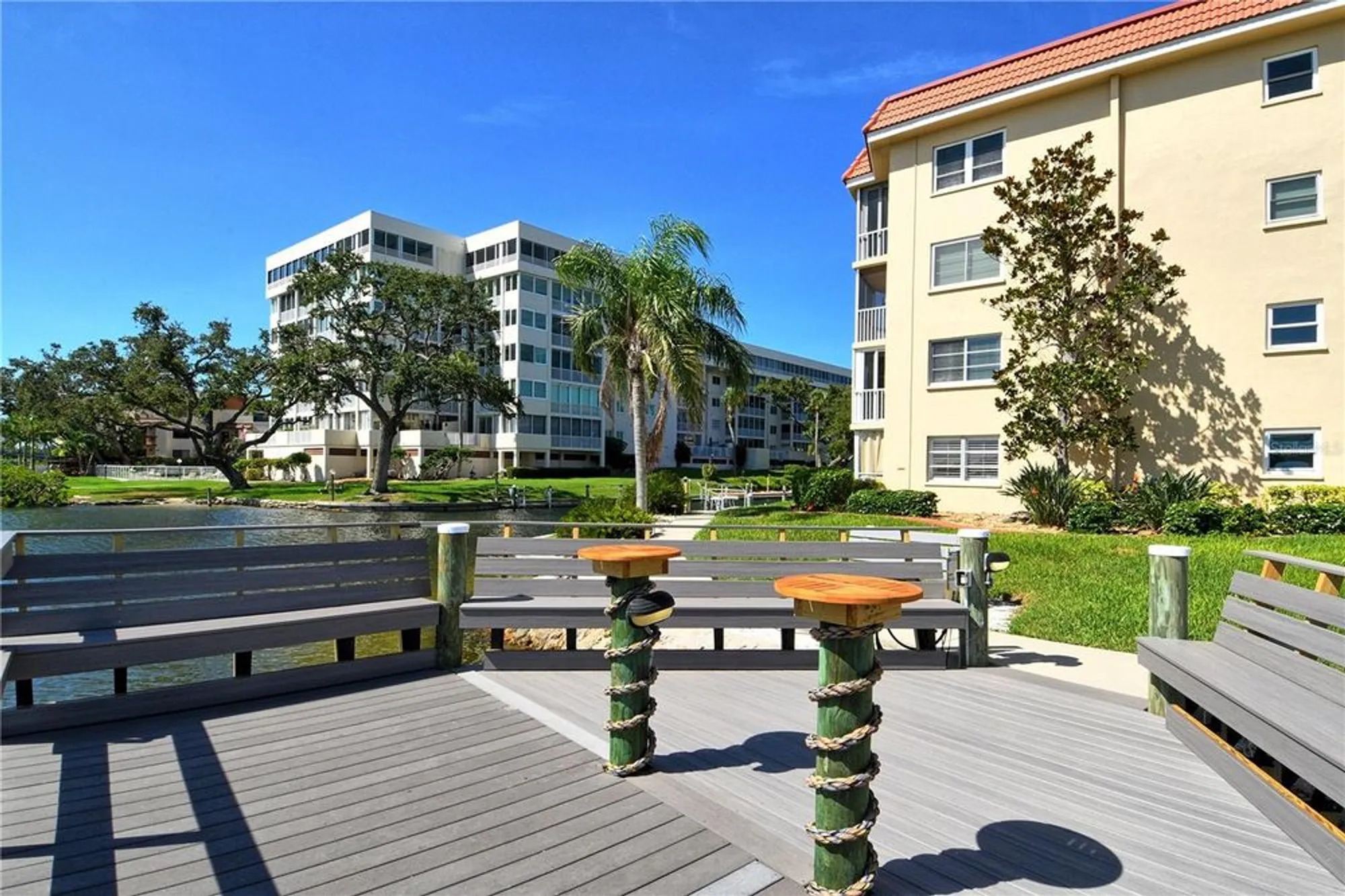 Property Slideshow image 39 of 62 | 1250 n portofino dr apt 208, Sarasota, FL, 34242