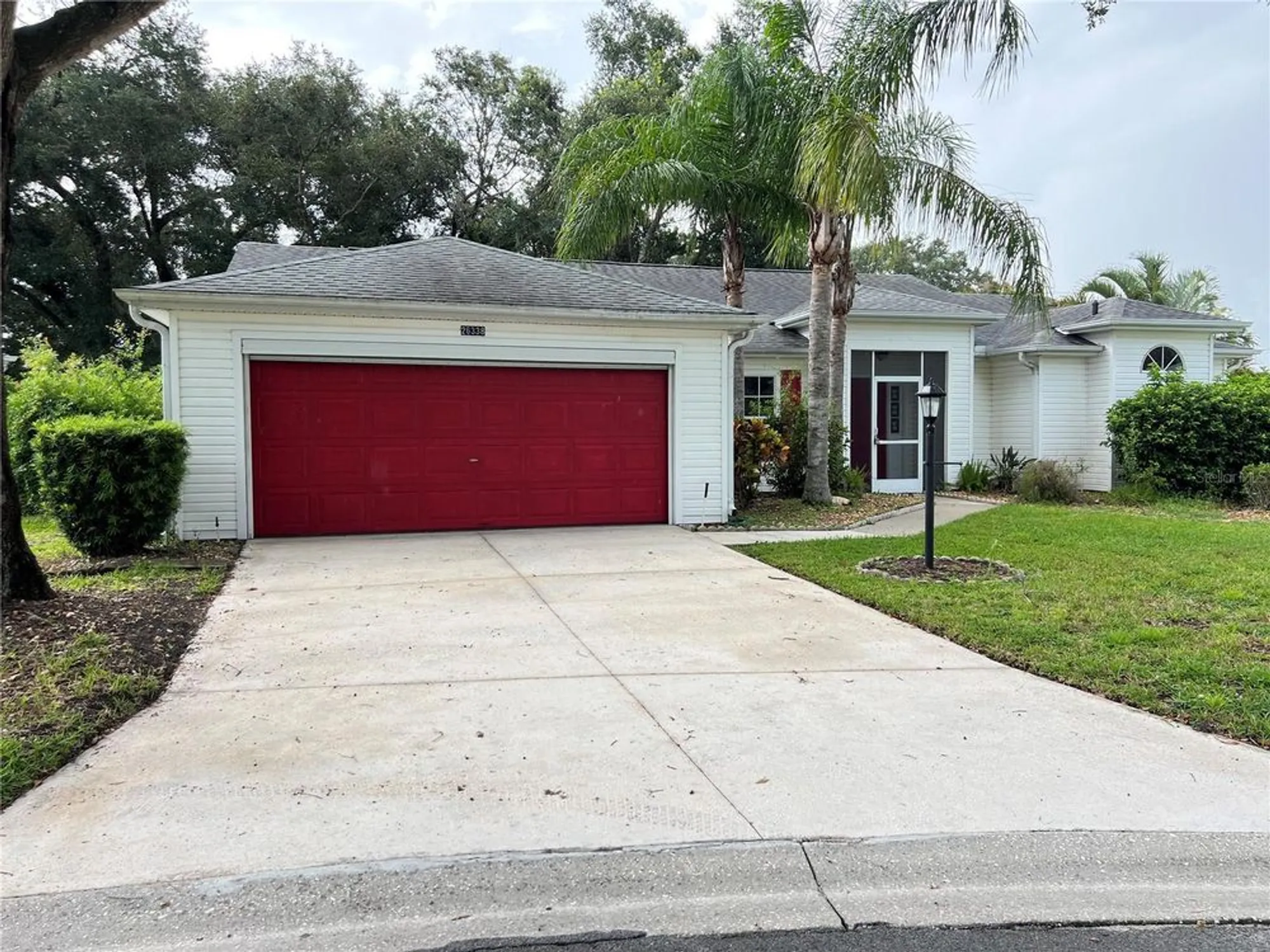 Property Slideshow image 2 of 52 | 26338 glen eagle dr, Leesburg, FL, 34748