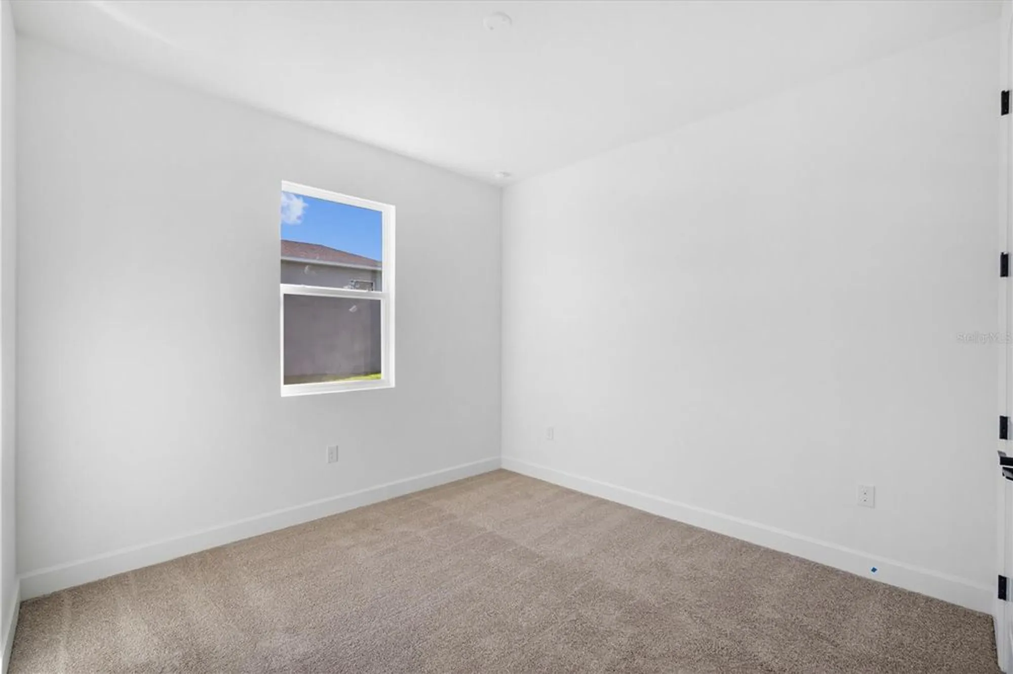 Property Slideshow image 8 of 28 | 9293 players dr, Weeki Wachee, FL, 34613