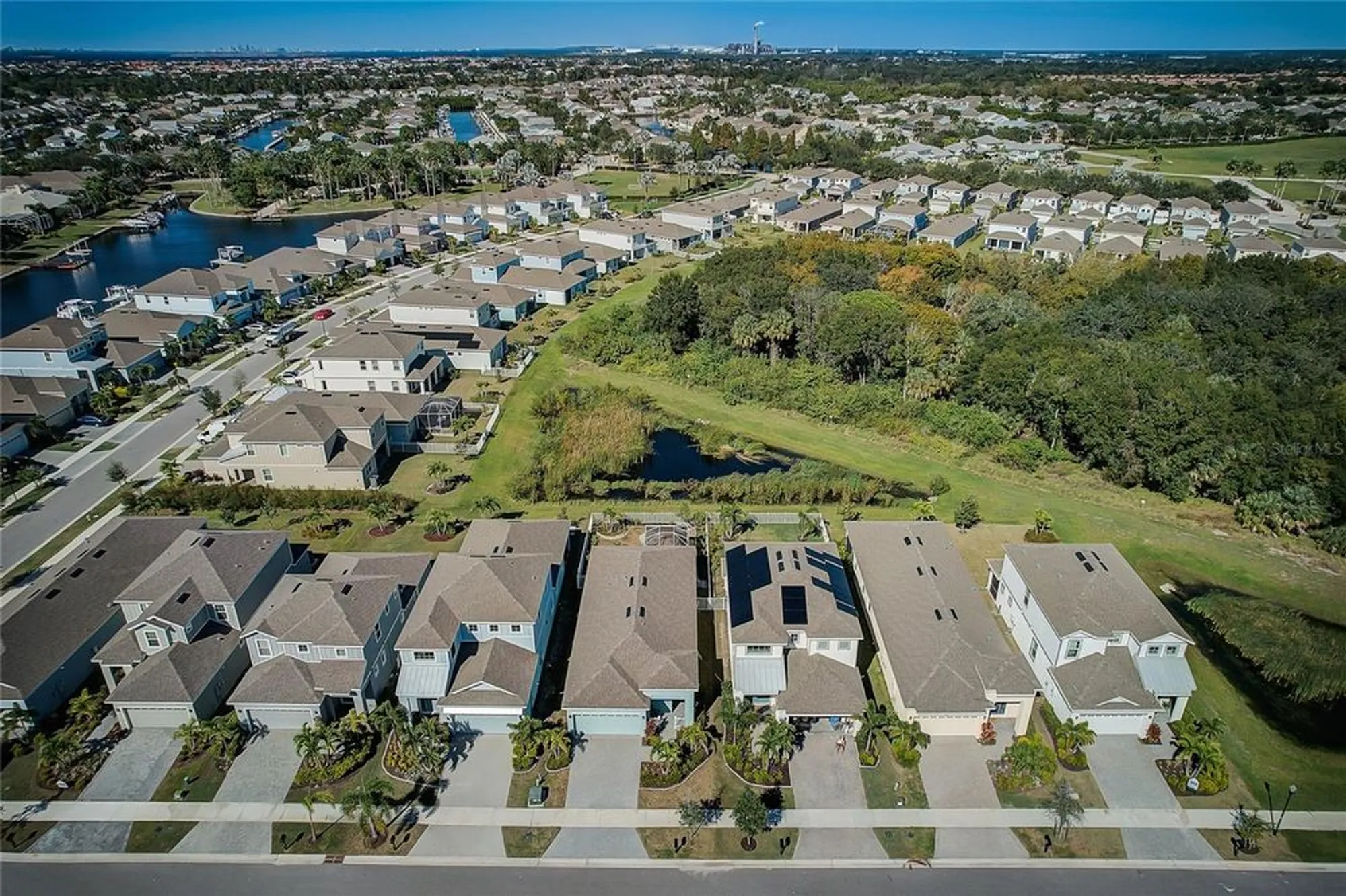 Property Slideshow image 60 of 91 | 411 sandsend ct, Apollo Beach, FL, 33572