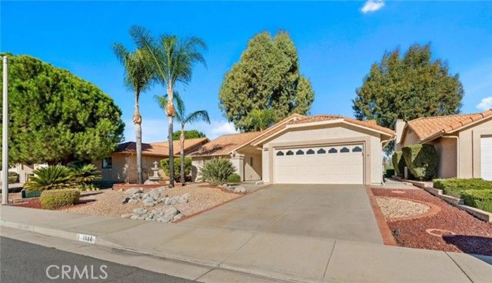 Property Slideshow image 4 of 40 | 1886 tamarack ln, Hemet, CA, 92545