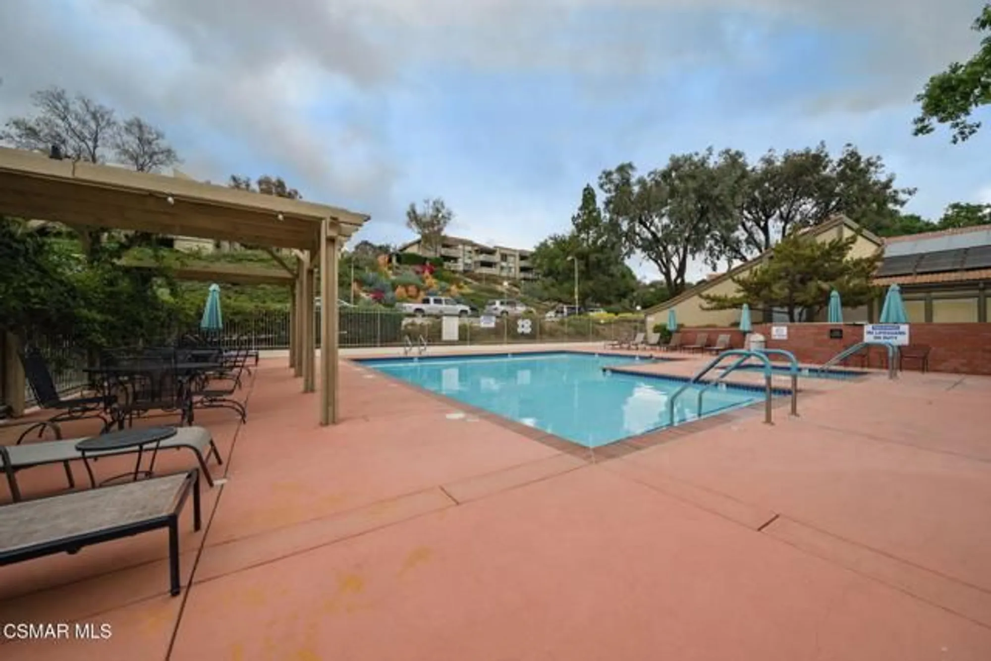 Property Slideshow image 43 of 52 | 224 oakleaf dr apt 102, Thousand Oaks, CA, 91360
