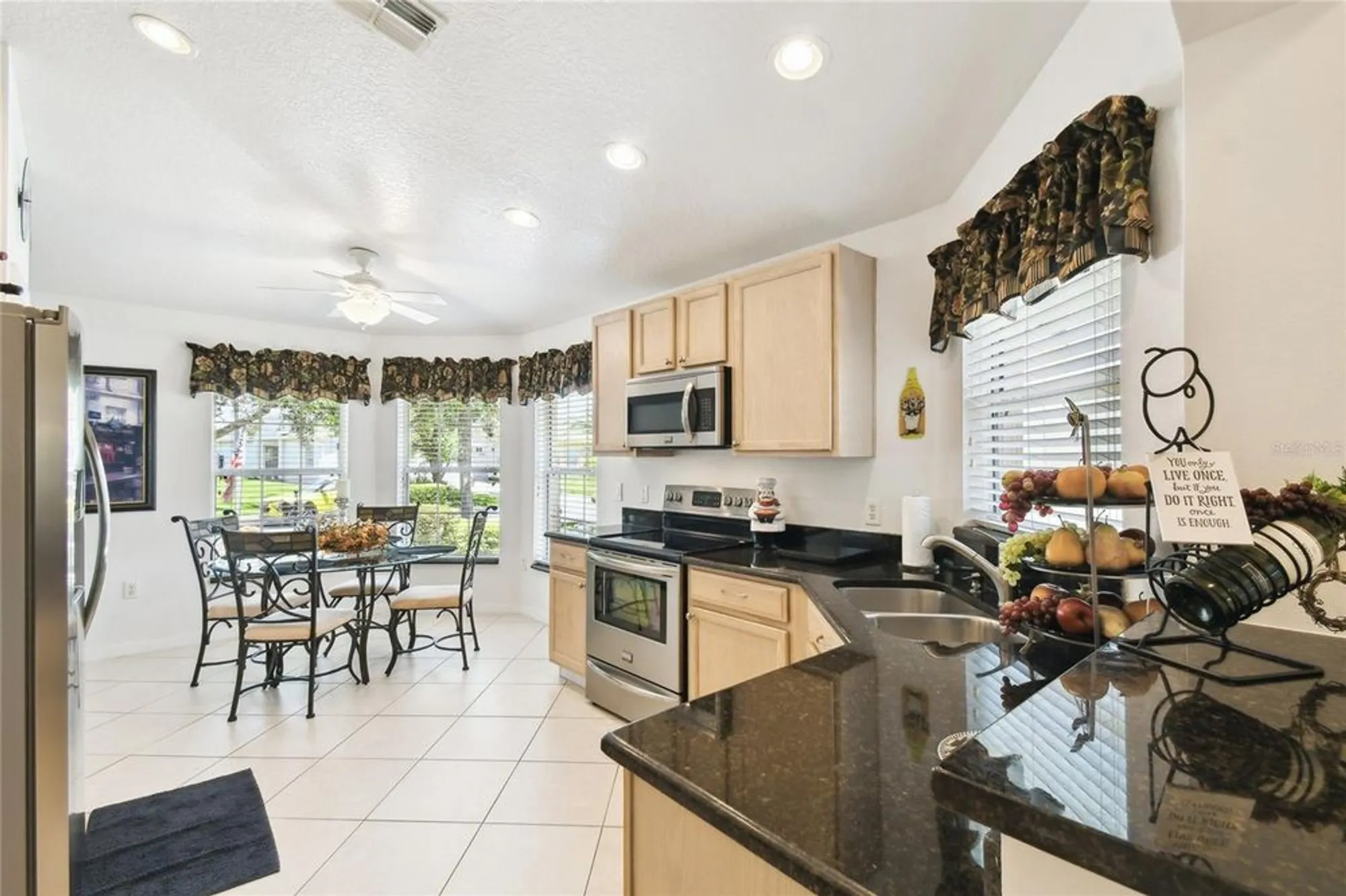 Property Slideshow image 12 of 59 | 560 grand canal dr, Kissimmee, FL, 34759