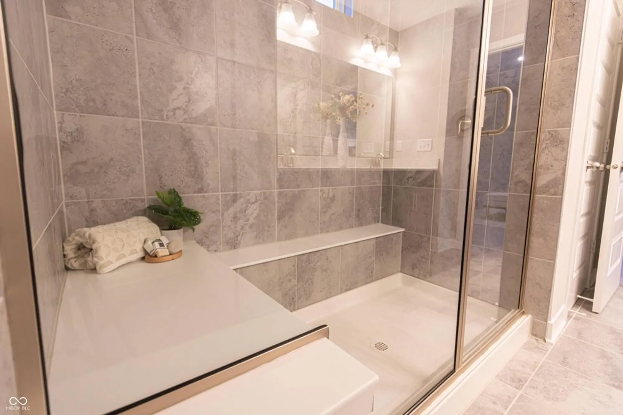 Property Slideshow image 11 of 34 | 4216 lauder rd, Bargersville, IN, 46106