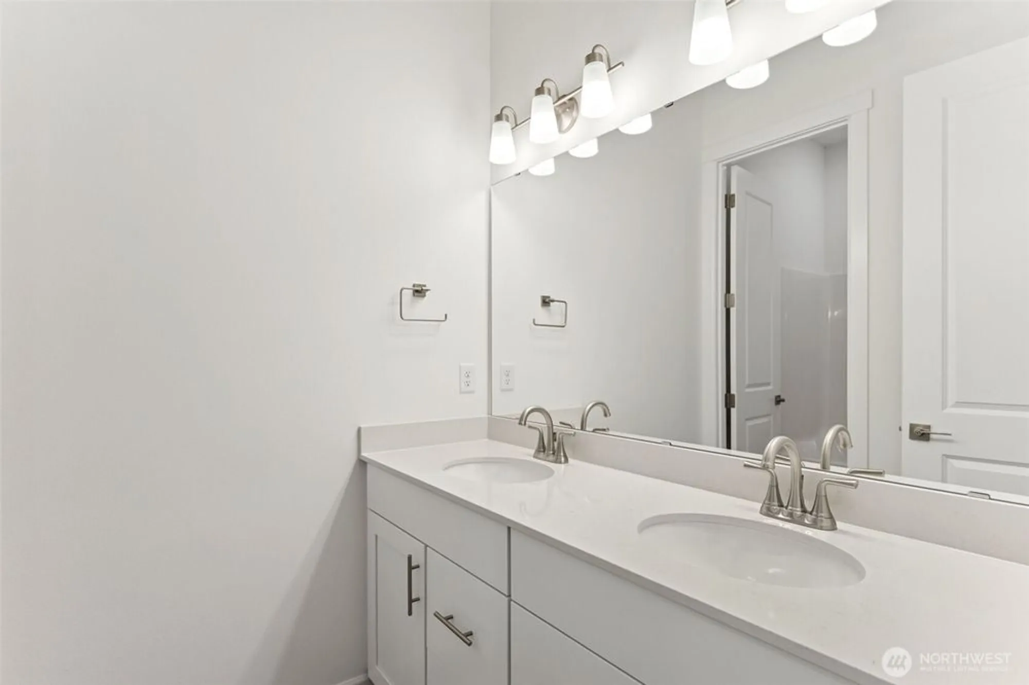 Property Slideshow image 10 of 13 | 310 mt wilder way # 53, Port Ludlow, WA, 98365