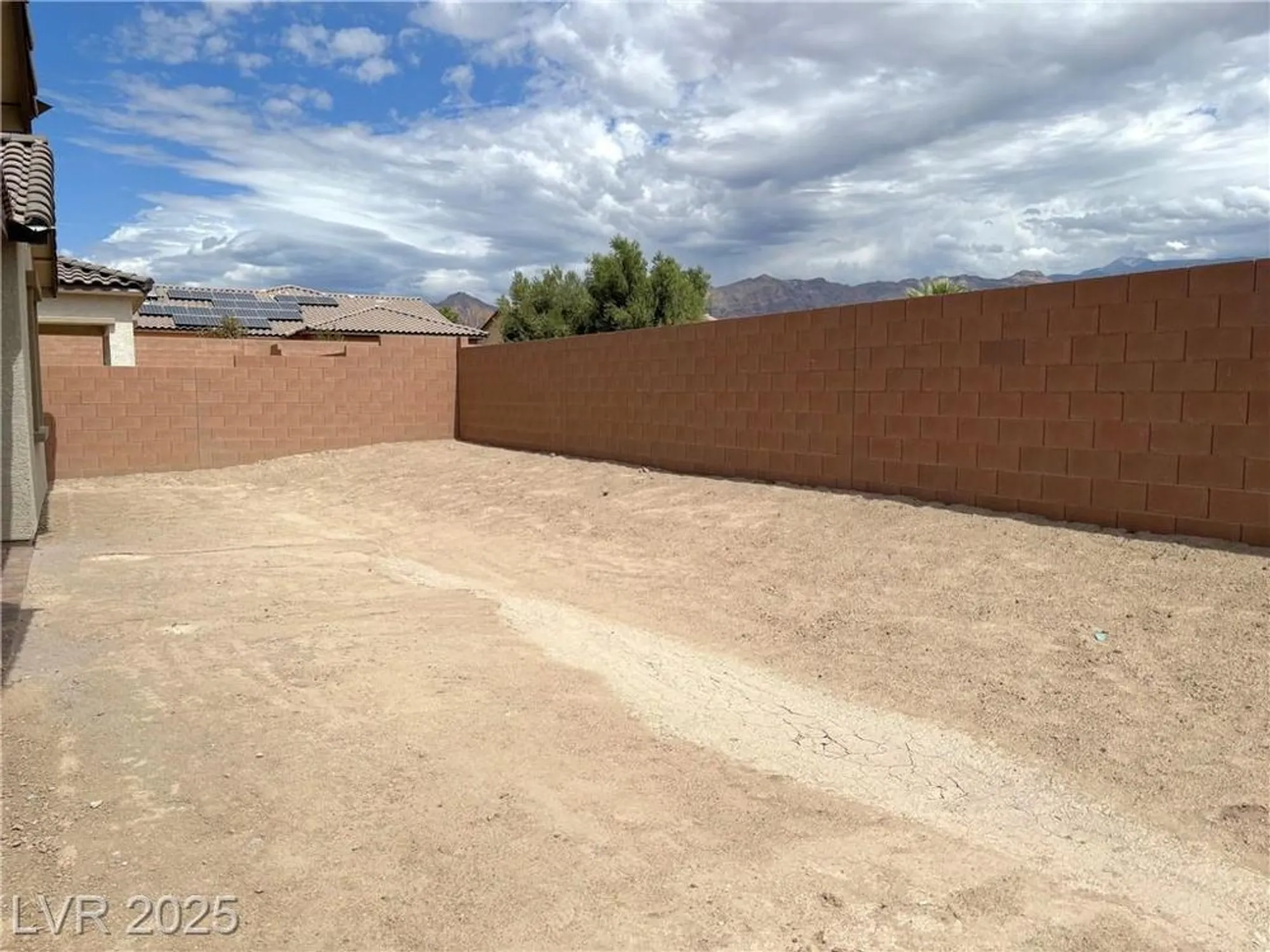 Property Slideshow image 23 of 26 | 4332 angel falls ct, Pahrump, NV, 89061