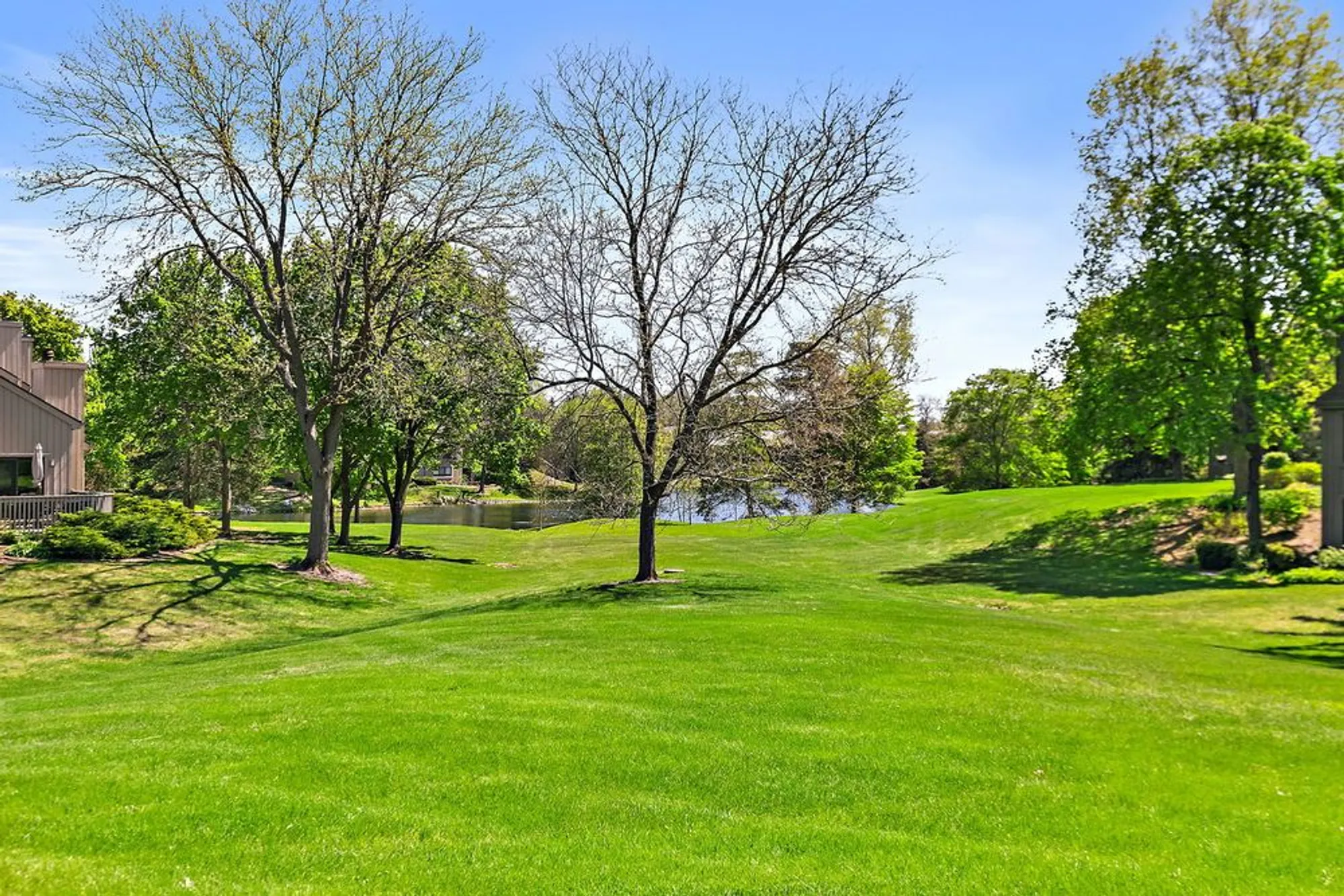 Property Slideshow image 39 of 48 | 535 woodview rd, Lake Barrington, IL, 60010