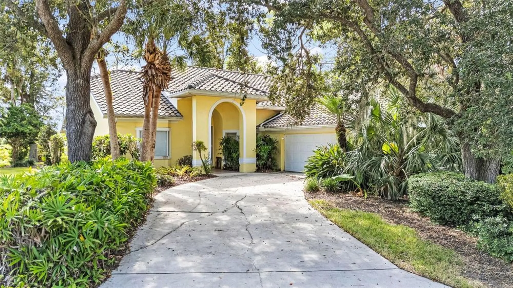Property Slideshow image 1 of 83 | 14301 bridgeview ln, Port Charlotte, FL, 33953