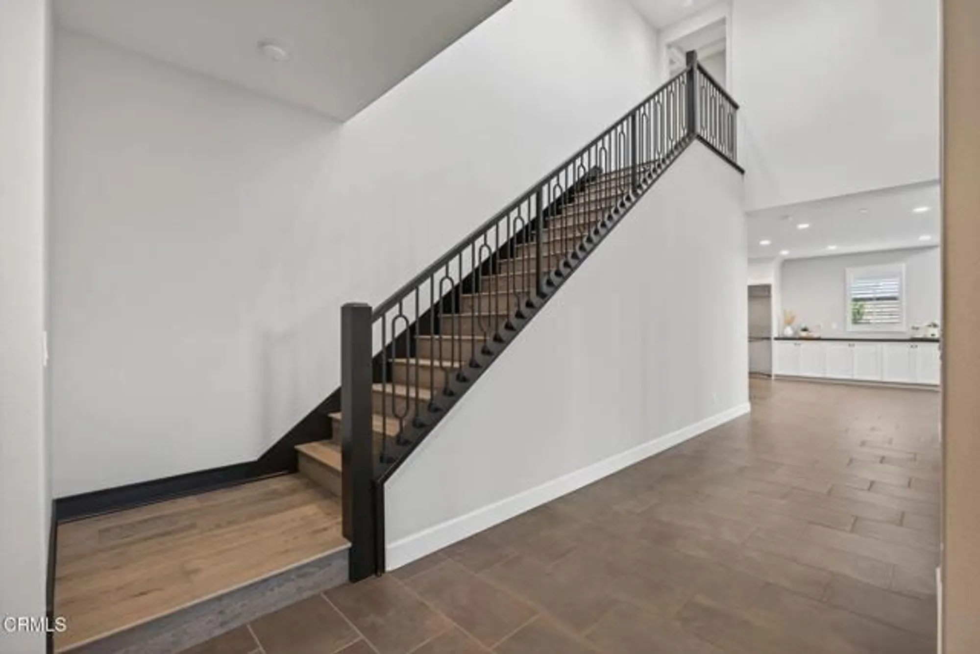 Property Slideshow image 6 of 78 | 2420 quartsite dr, Camarillo, CA, 93012