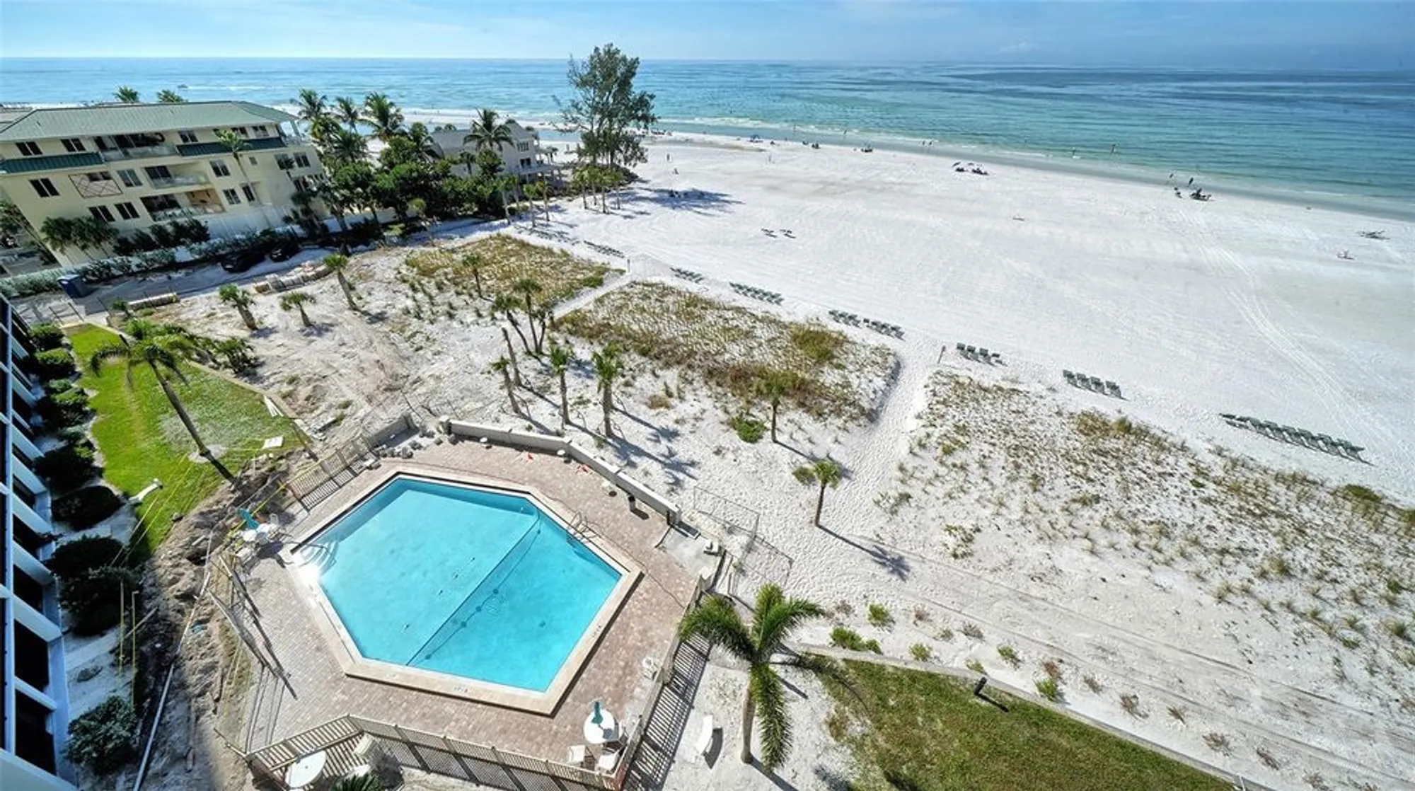 Property Slideshow image 12 of 56 | 19 whispering sands dr 802, Sarasota, FL, 34242