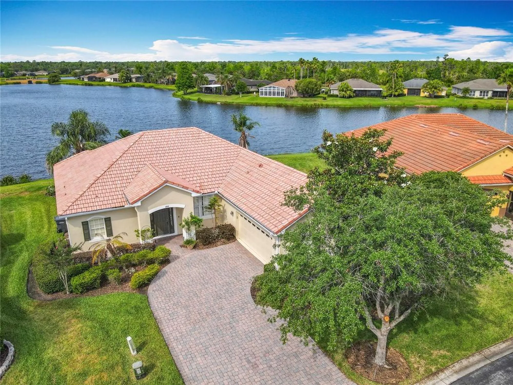 Property Slideshow image 6 of 67 | 644 shorehaven dr, Kissimmee, FL, 34759