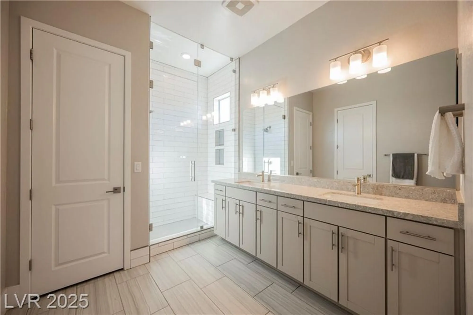 Property Slideshow image 22 of 67 | 10023 chrysolite pl, Las Vegas, NV, 89143