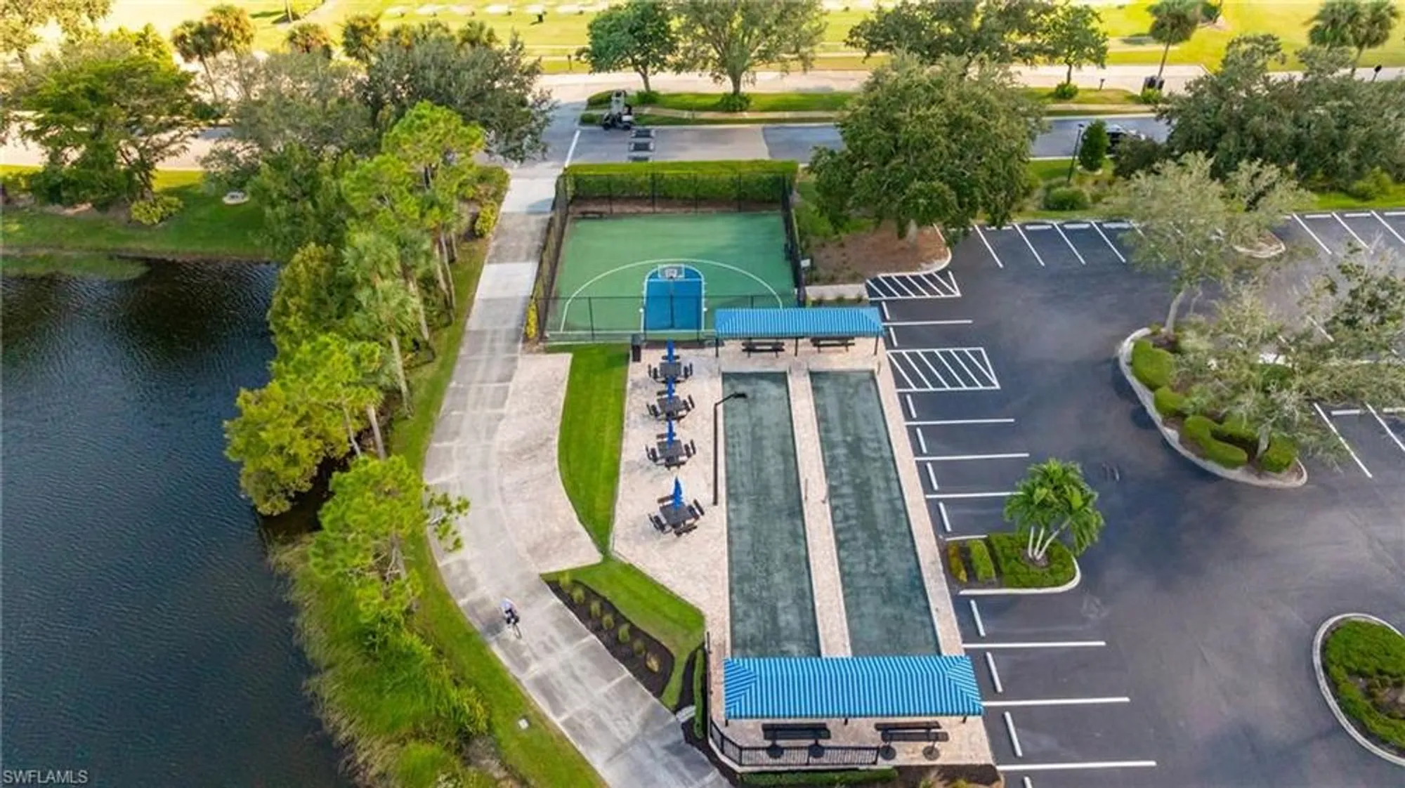 Property Slideshow image 34 of 37 | 20211 burnside pl 203, Estero, FL, 33928