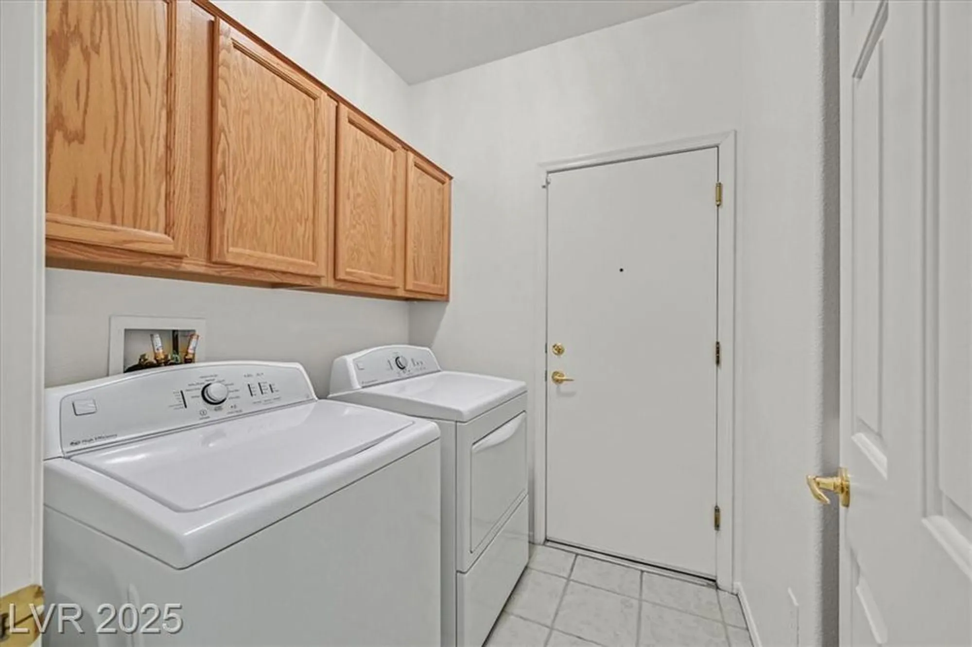 Property Slideshow image 33 of 53 | 580 cypress gardens pl, Henderson, NV, 89012