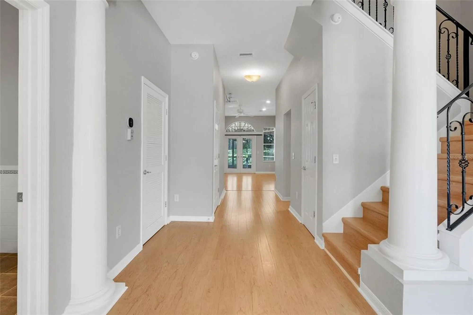 Property Slideshow image 5 of 46 | 1042 avenida sonoma, Lady Lake, FL, 32159